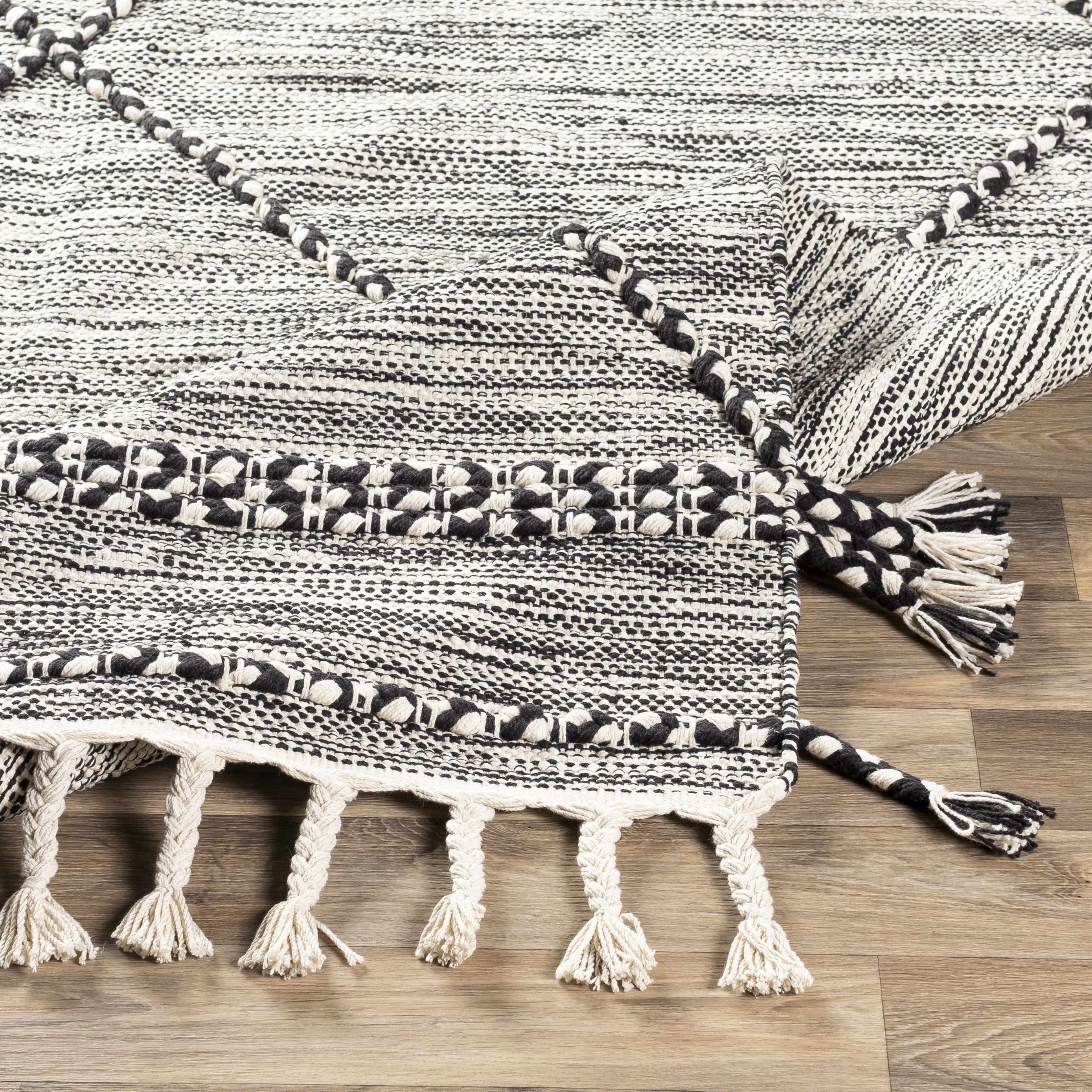 Neal Black/Cream Trellis Cotton Rug with Tassels - Clearance - Image 5