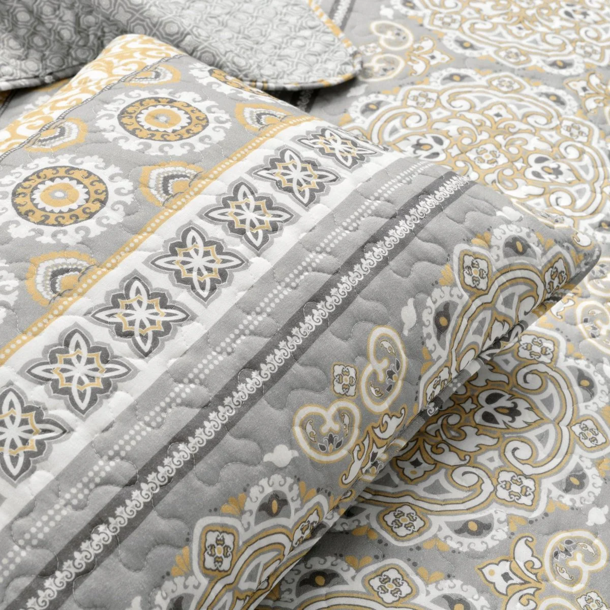 Nesco Stripe 3 Piece Quilt Set - Image 9