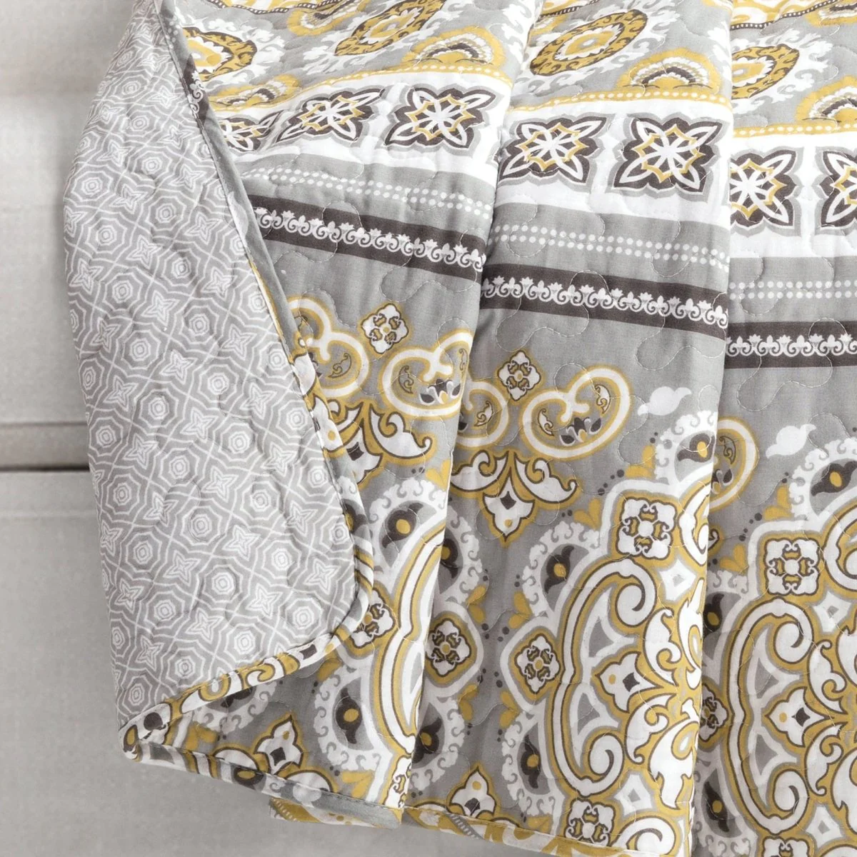 Nesco Stripe Reversible Cotton Throw - Image 2