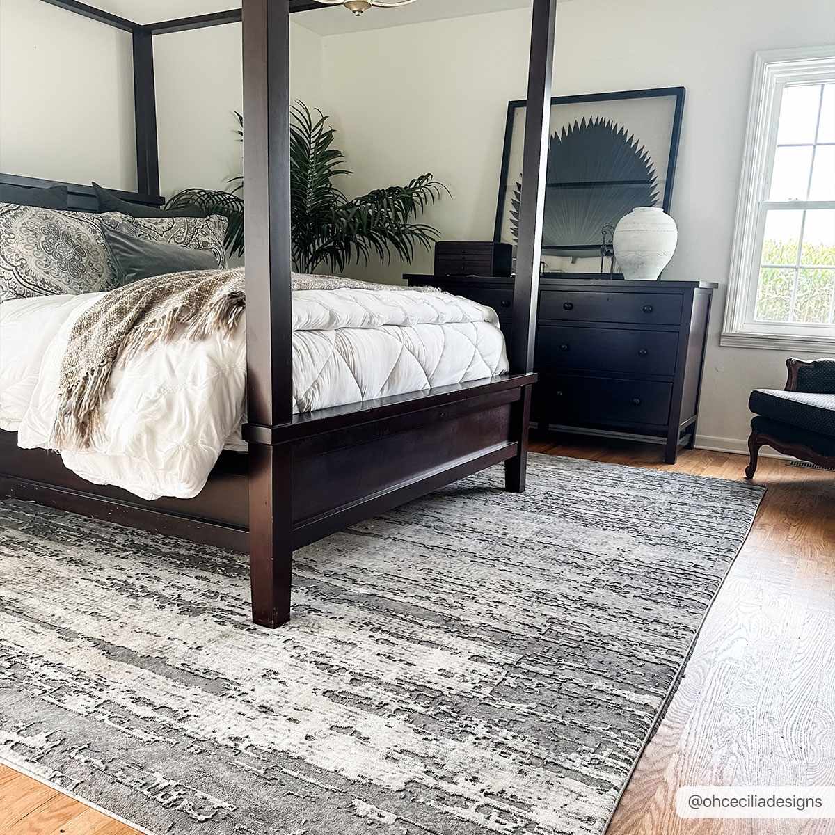 Nesmith Updated Traditional Tibetan Rug - Image 3