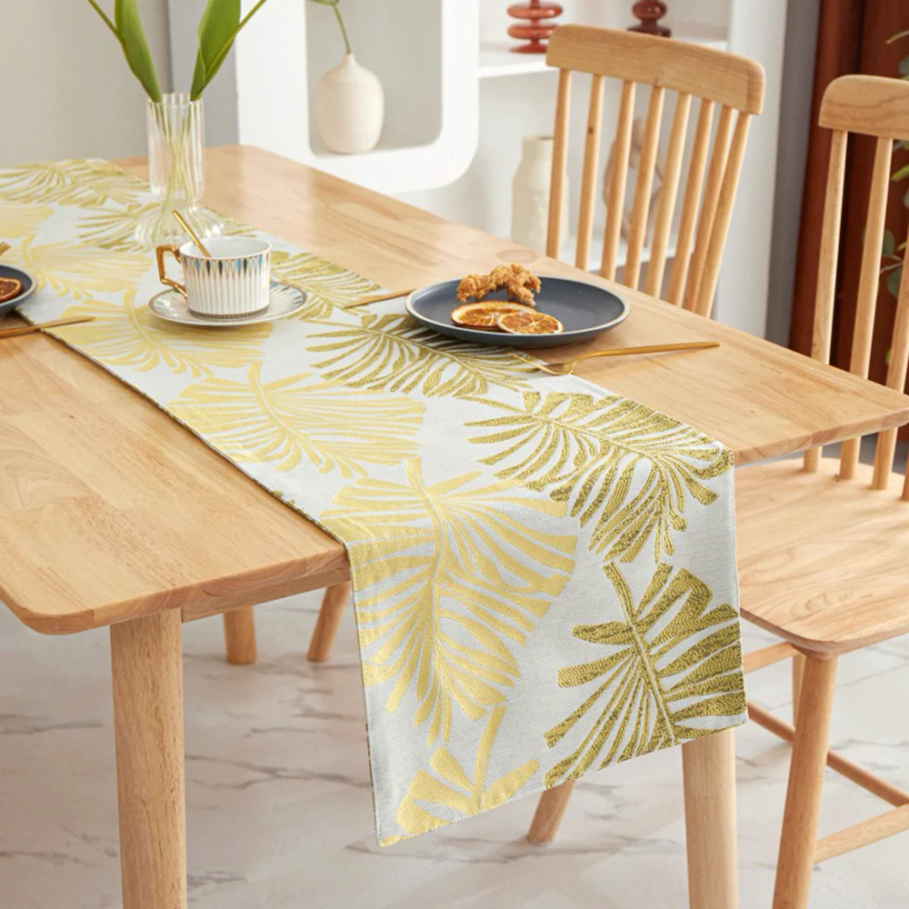 New Table Cloth/Runner/Plants - Image 5