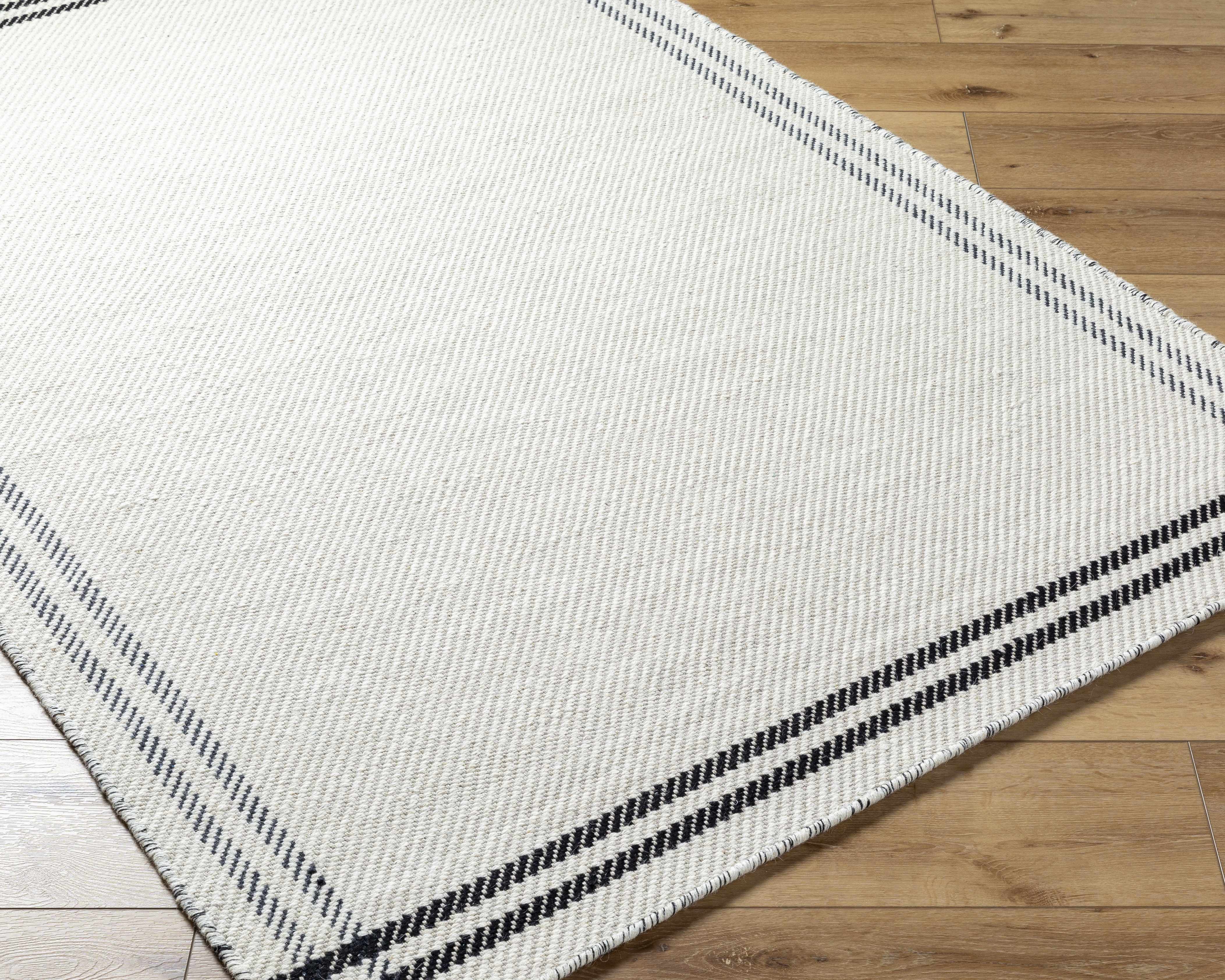 Nimue Cream & Blue Bordered Area Rug - Clearance - Image 3