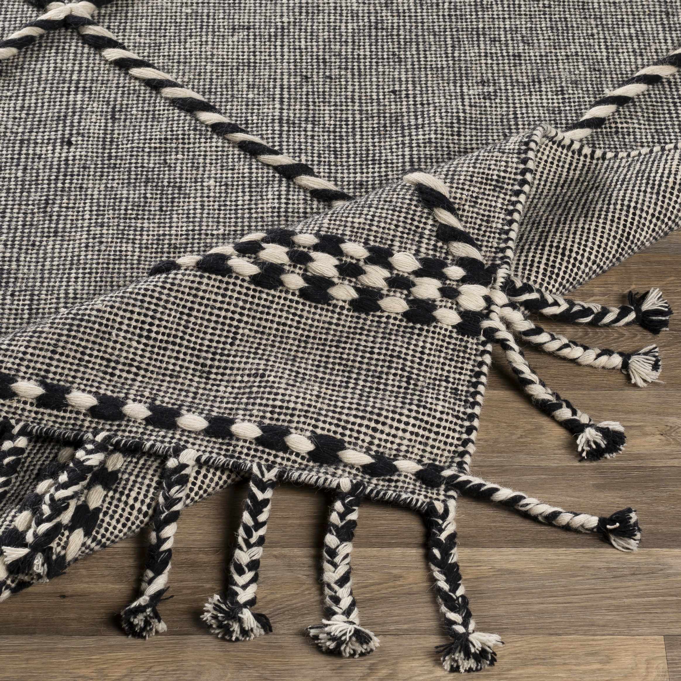 Ninderry Wool Area Rug - Clearance - Image 5