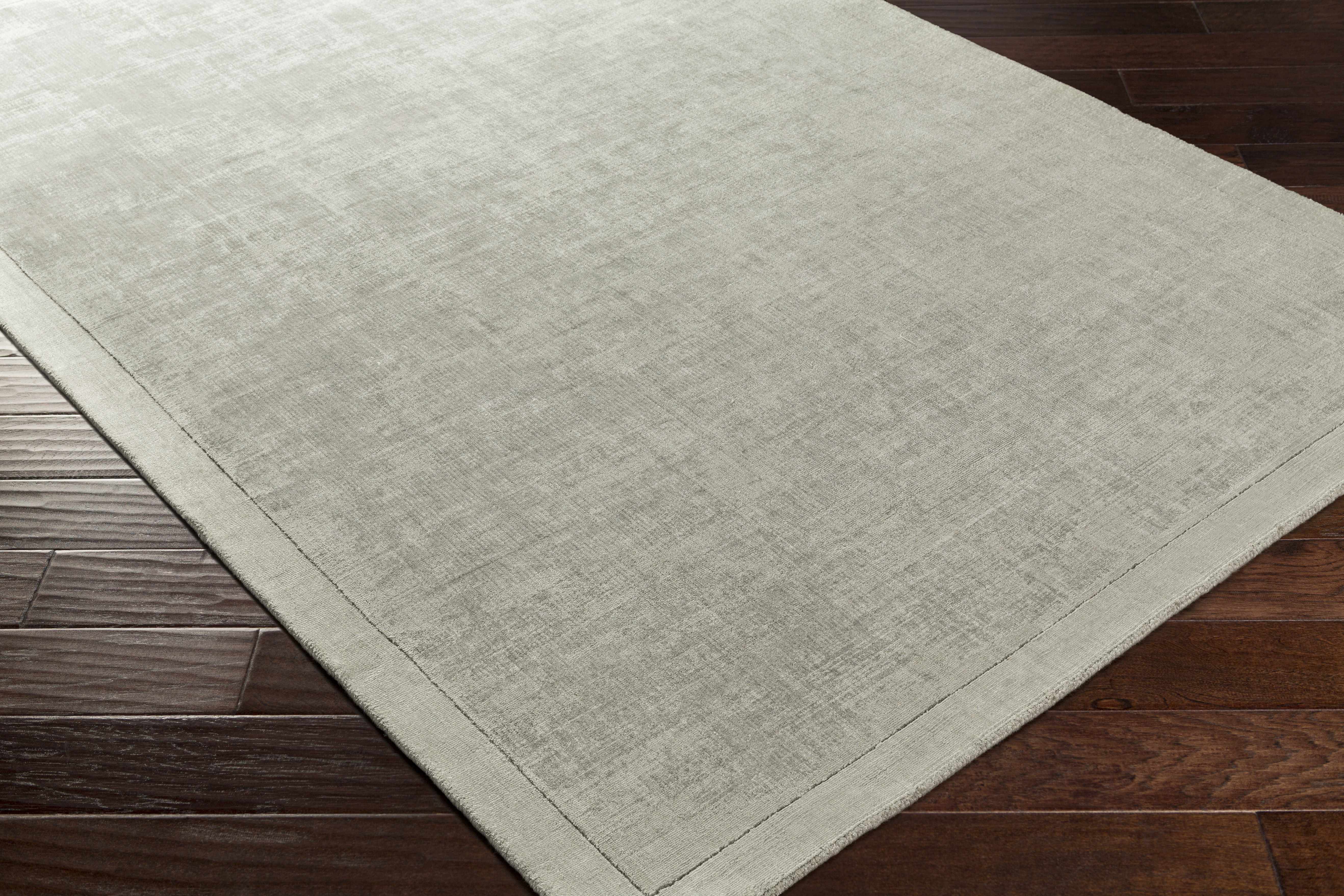 Niota Sheen Light Gray Premium Rug - Image 10