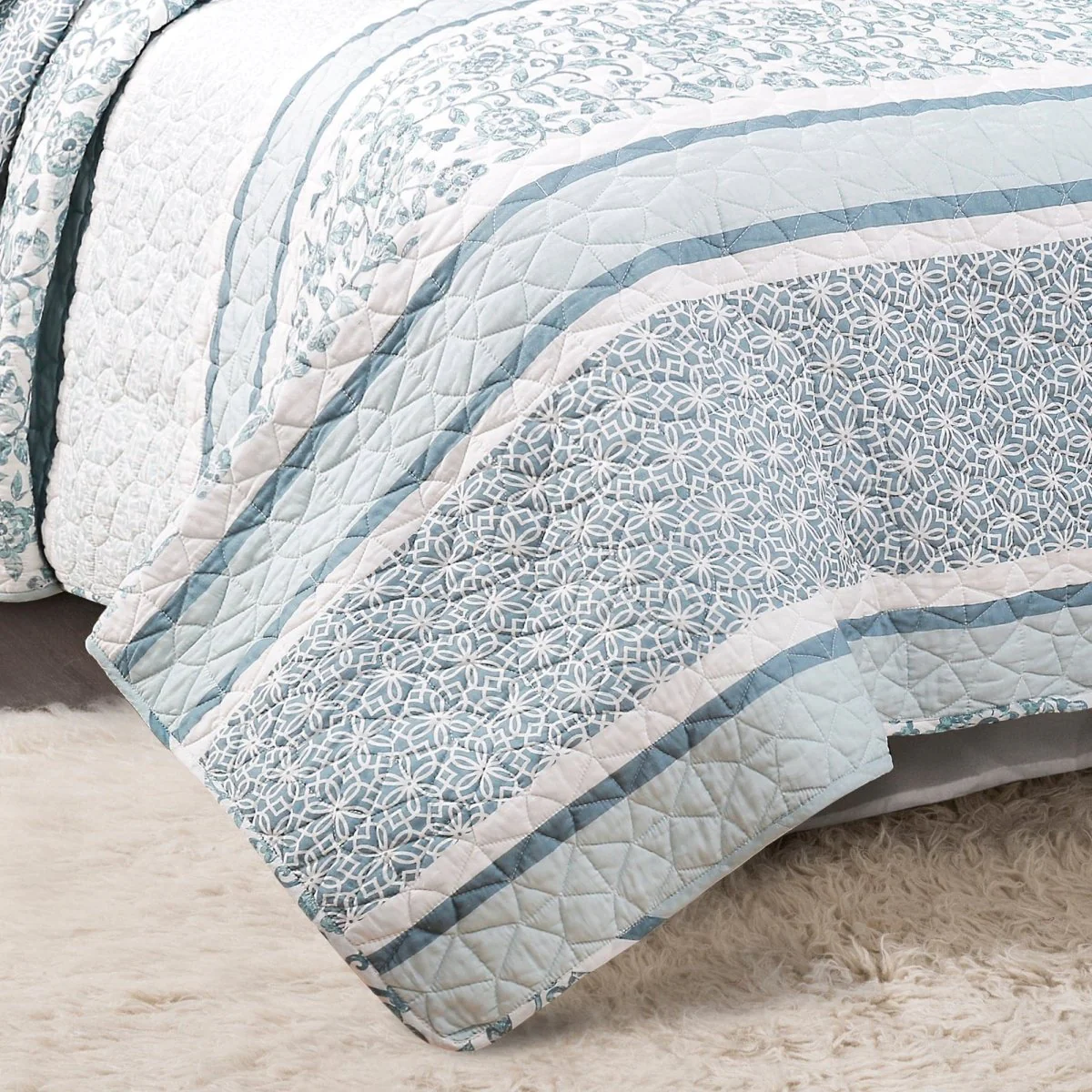 Nisha 3 Piece Quilt Set - Image 5