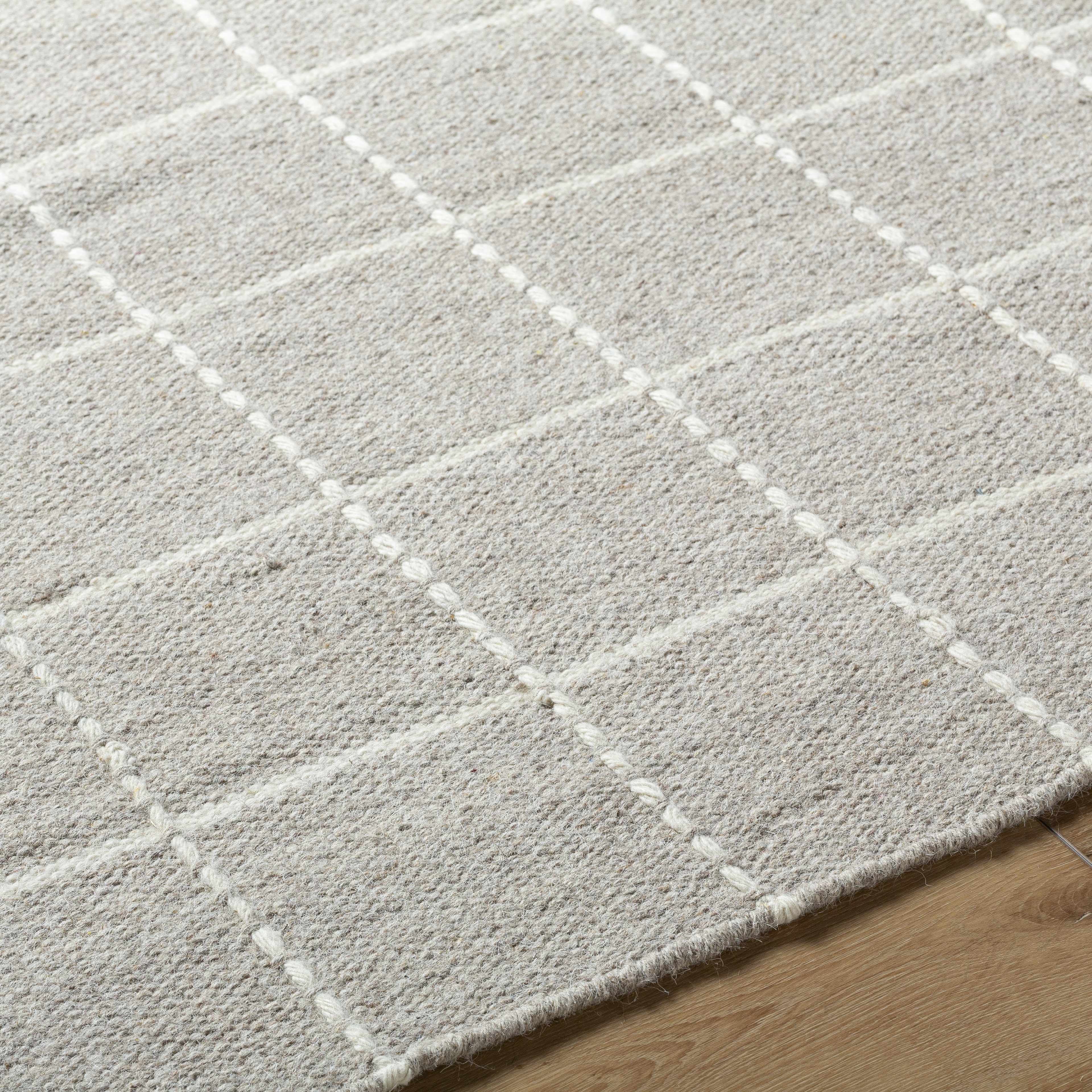 Nissa Sterling Gray Area Rug - Image 5