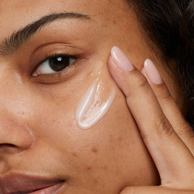 No7 Derm Solutions Daily Lightweight Moisturiser 3oz Imperfect Container - Image 3