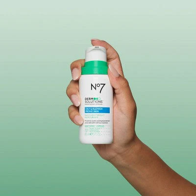 No7 Derm Solutions Daily Lightweight Moisturiser 3oz Imperfect Container - Image 5