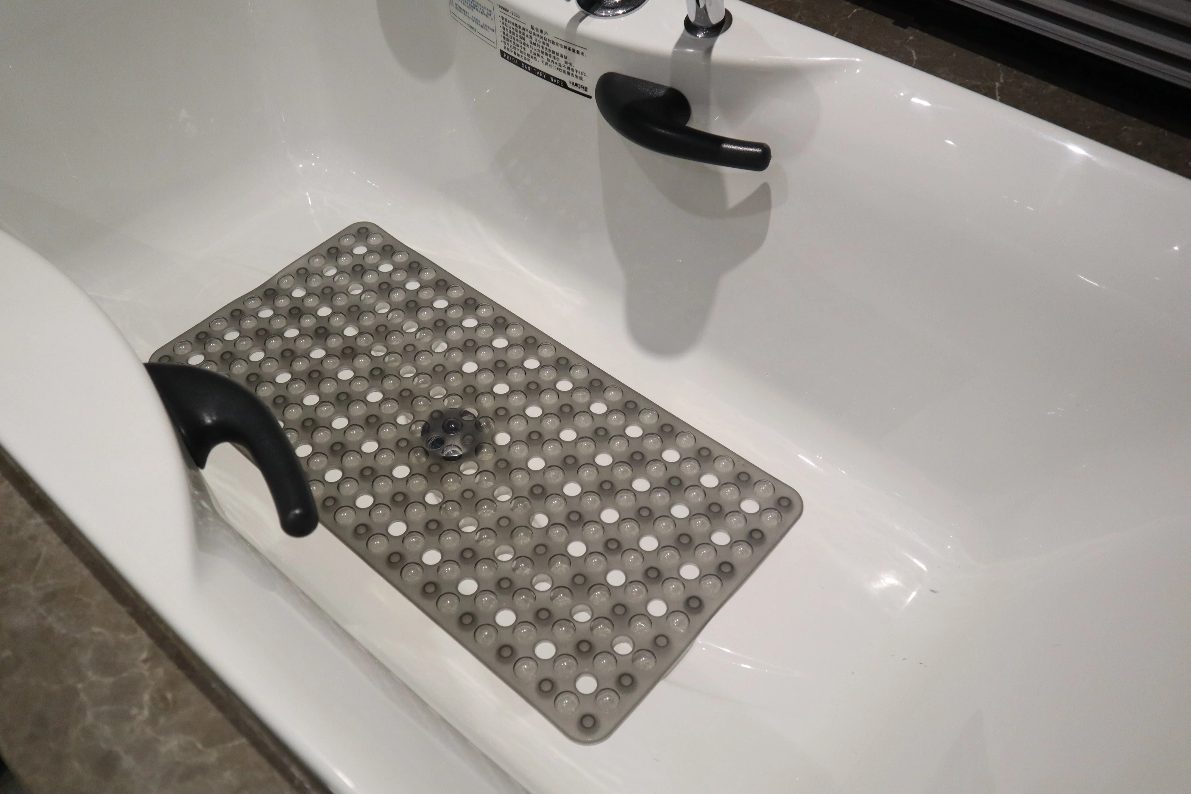 Non Skid Bubble Bath Mat - 4 Colors! - Image 7