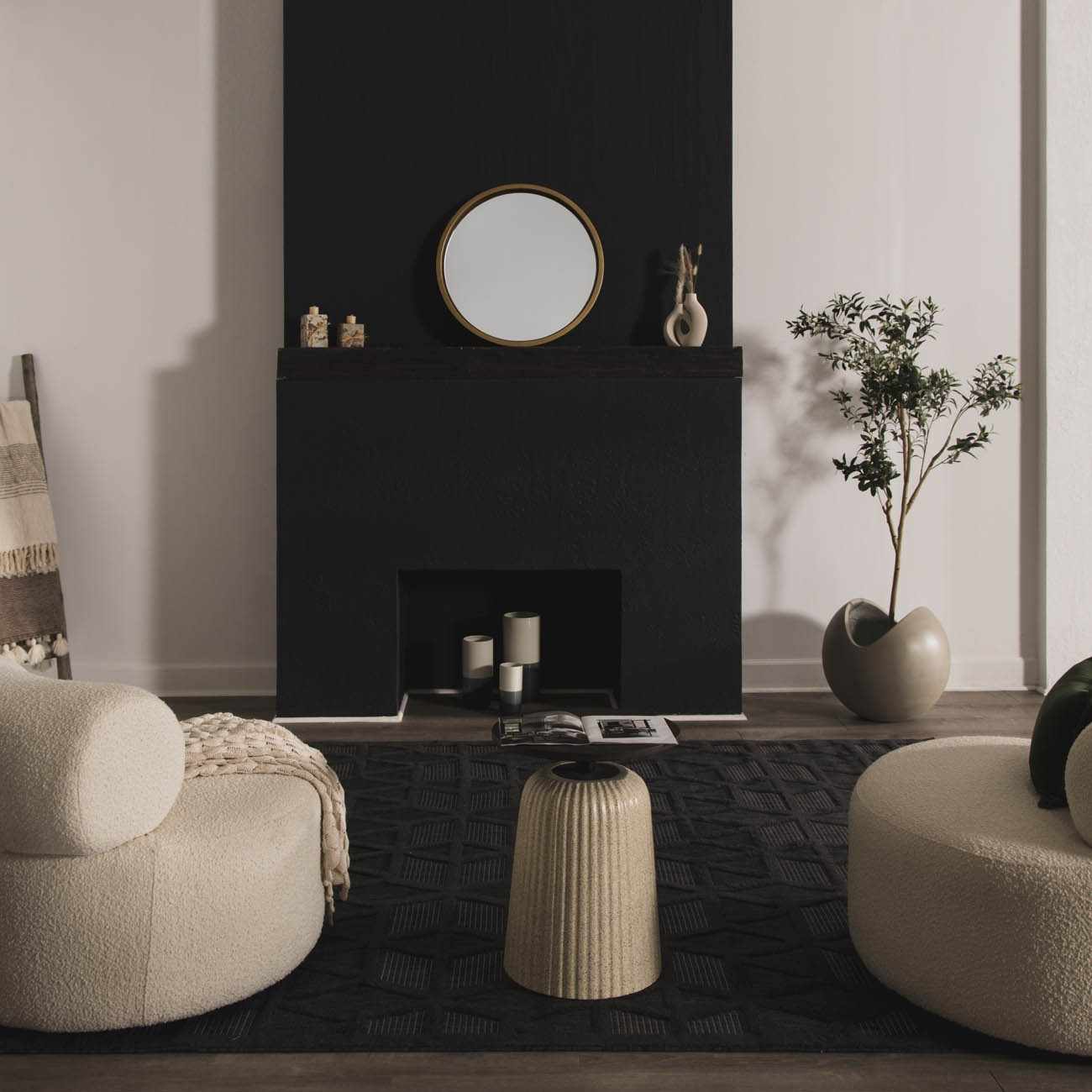 Nuri Black Outdoor Rug - Image 11