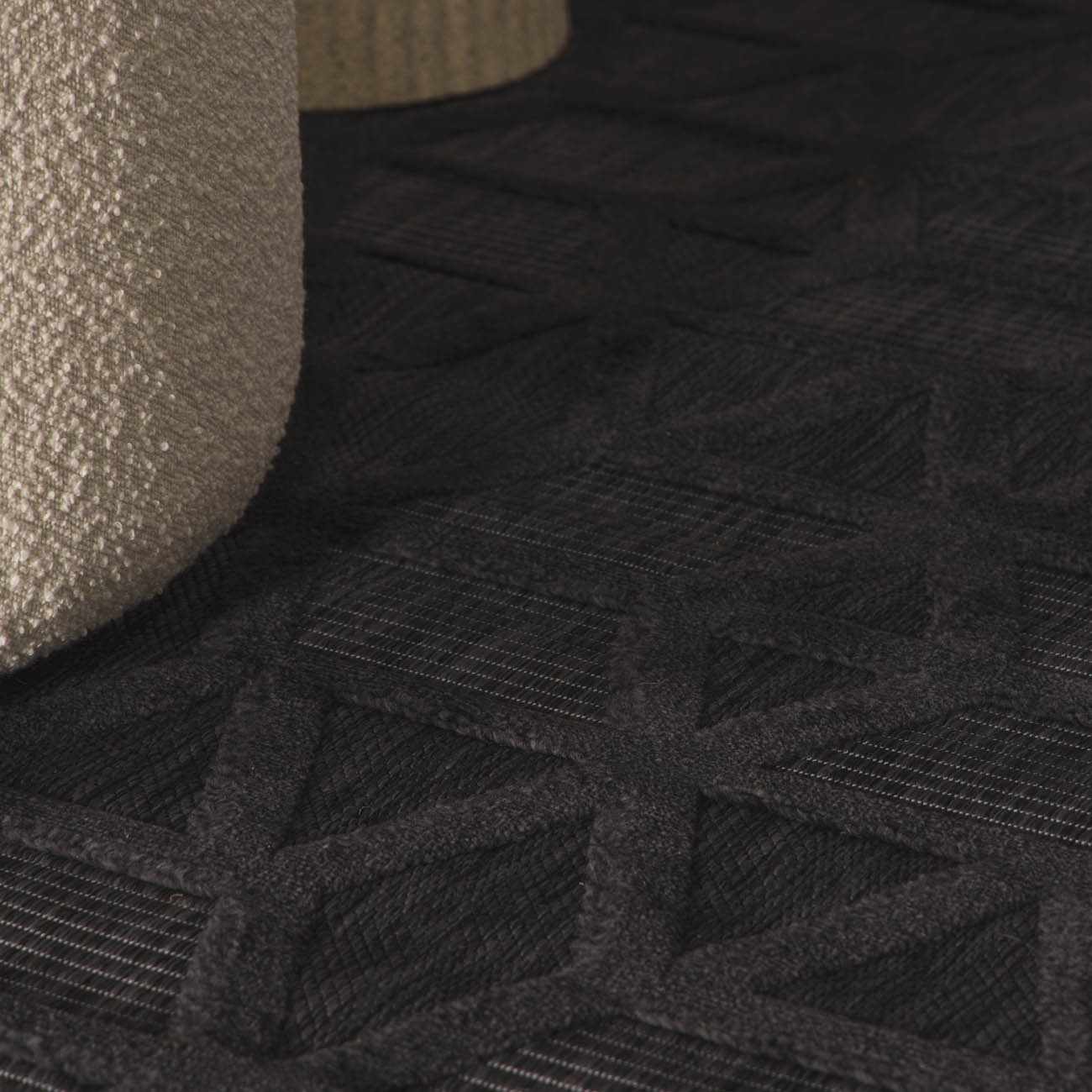 Nuri Black Outdoor Rug - Image 21