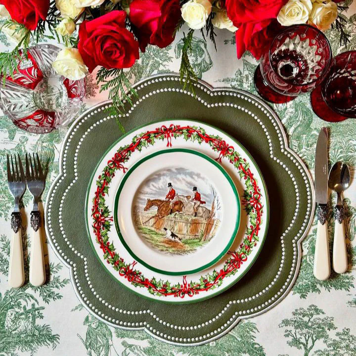 NURTURE GREEN SCALLOPED FAUX LEATHER PLACEMAT - Image 6