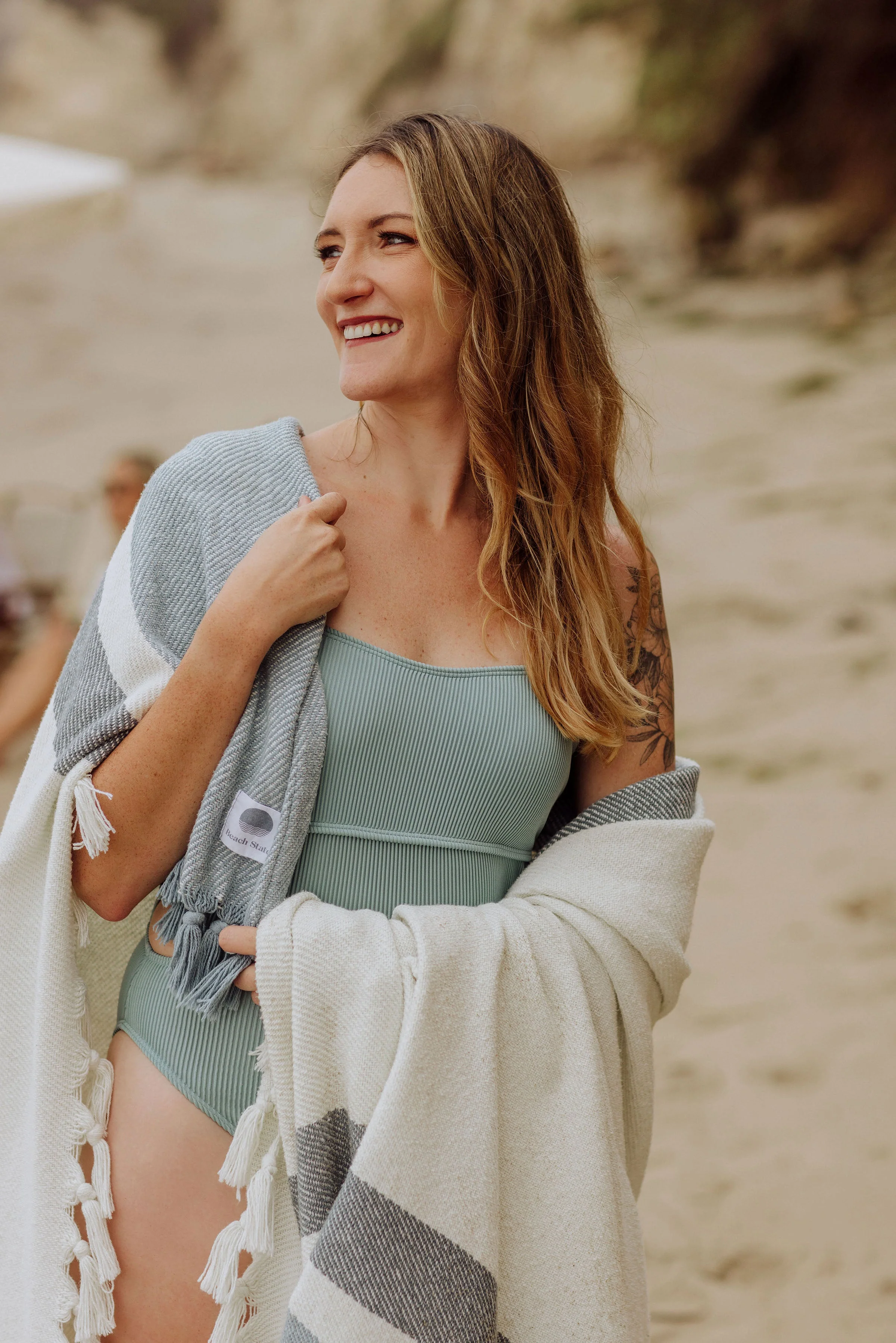 Oceanside Beach Blanket - Image 38