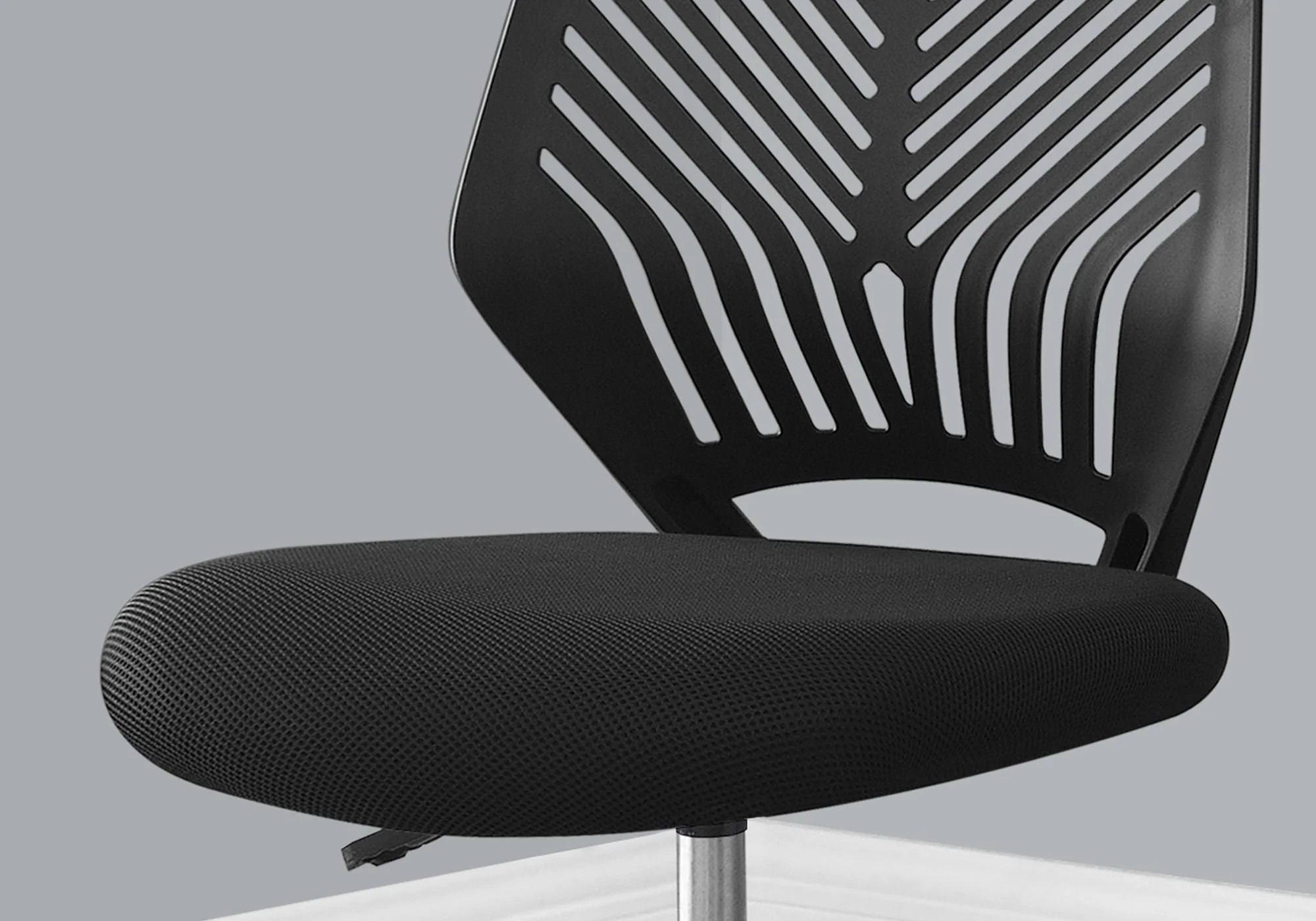 Office Chair & Adjustable Height, Swivel, Ergonomic - Image 2