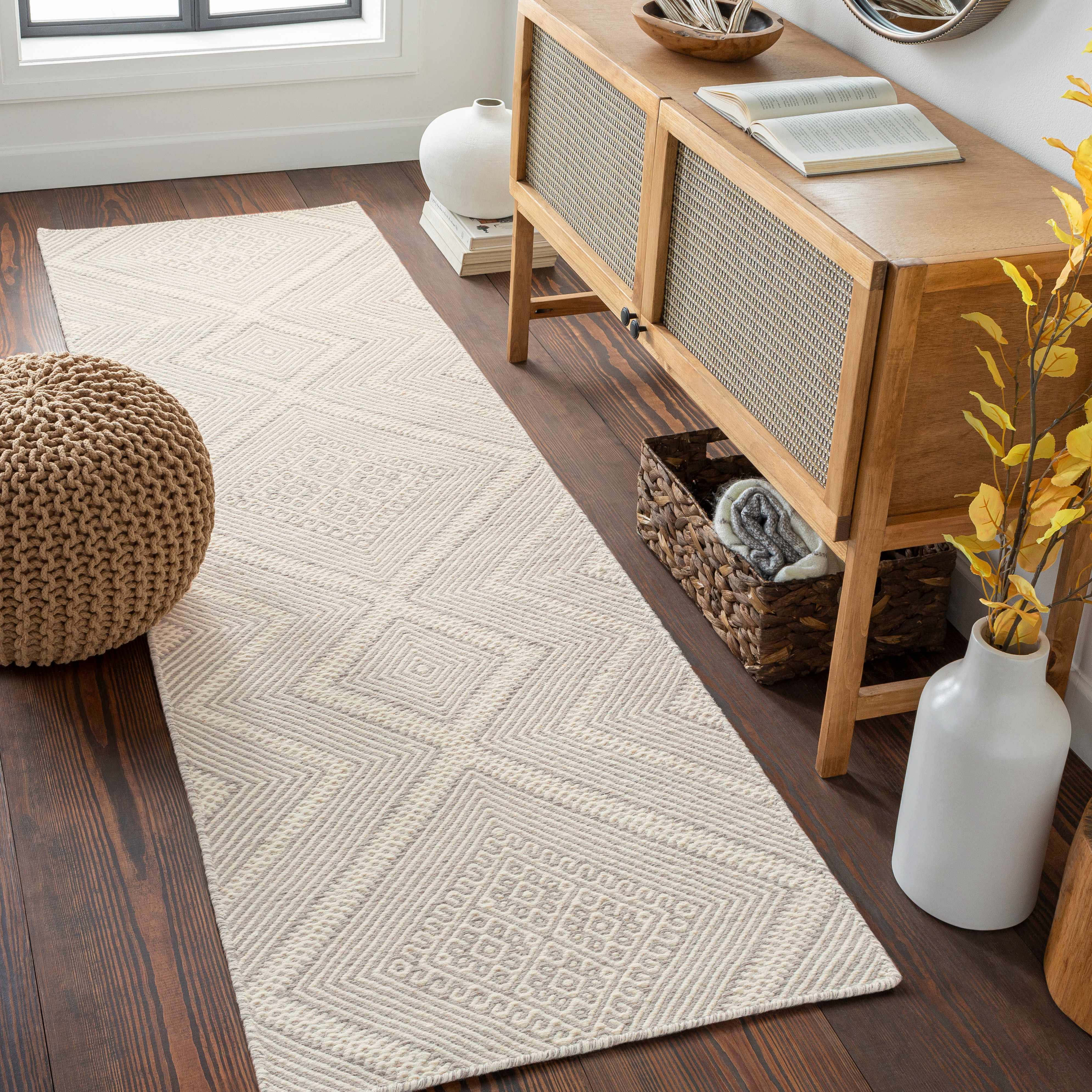 Olur Area Carpet - Clearance - Image 9