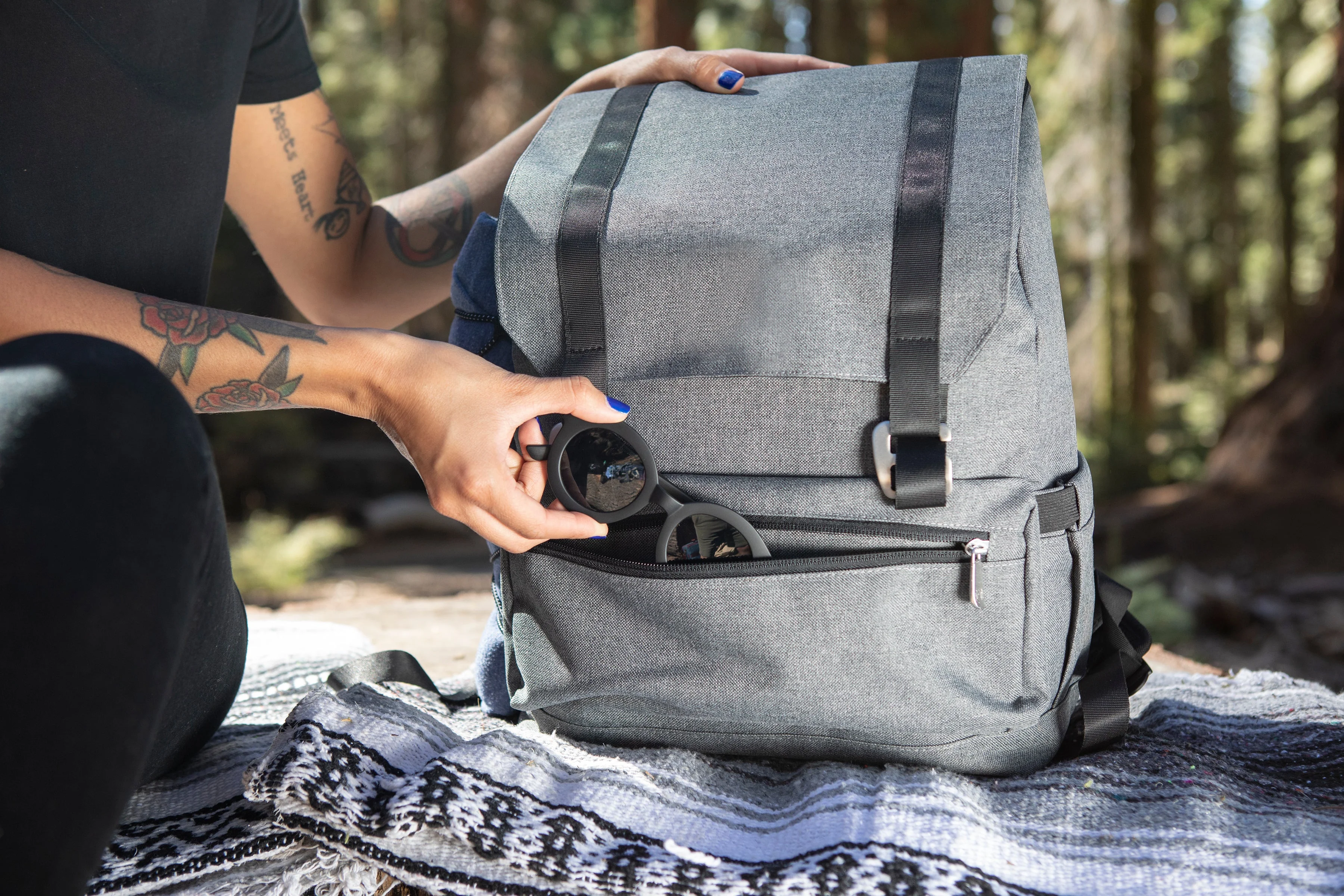 On The Go Traverse Backpack Cooler - Image 11