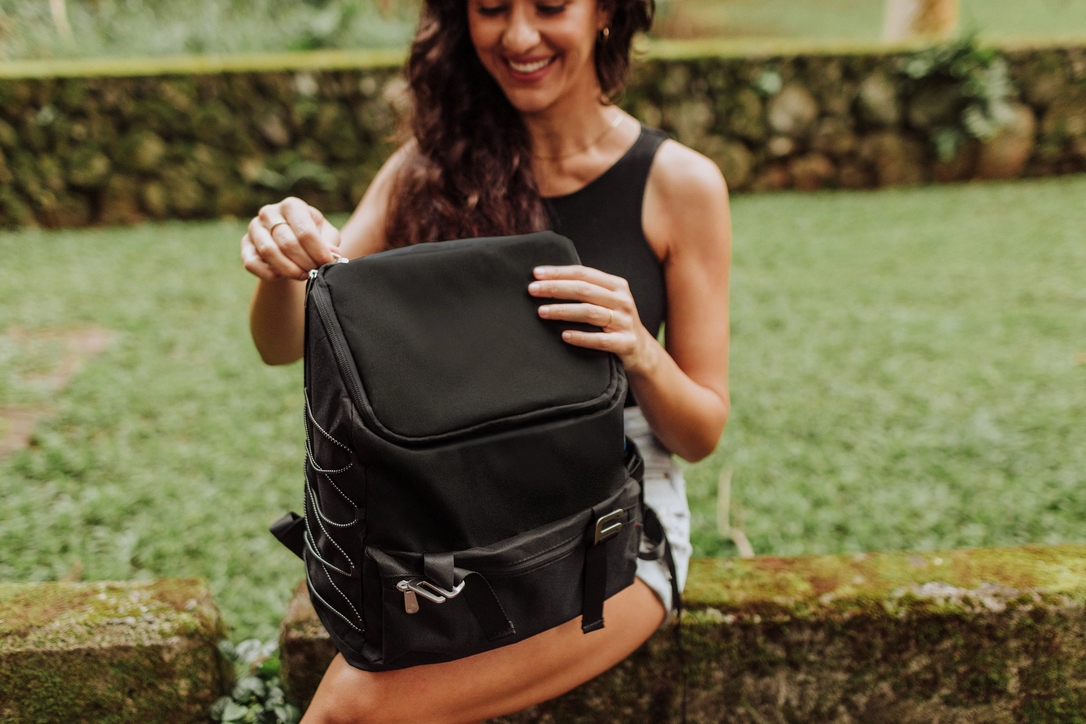 On The Go Traverse Backpack Cooler - Image 25