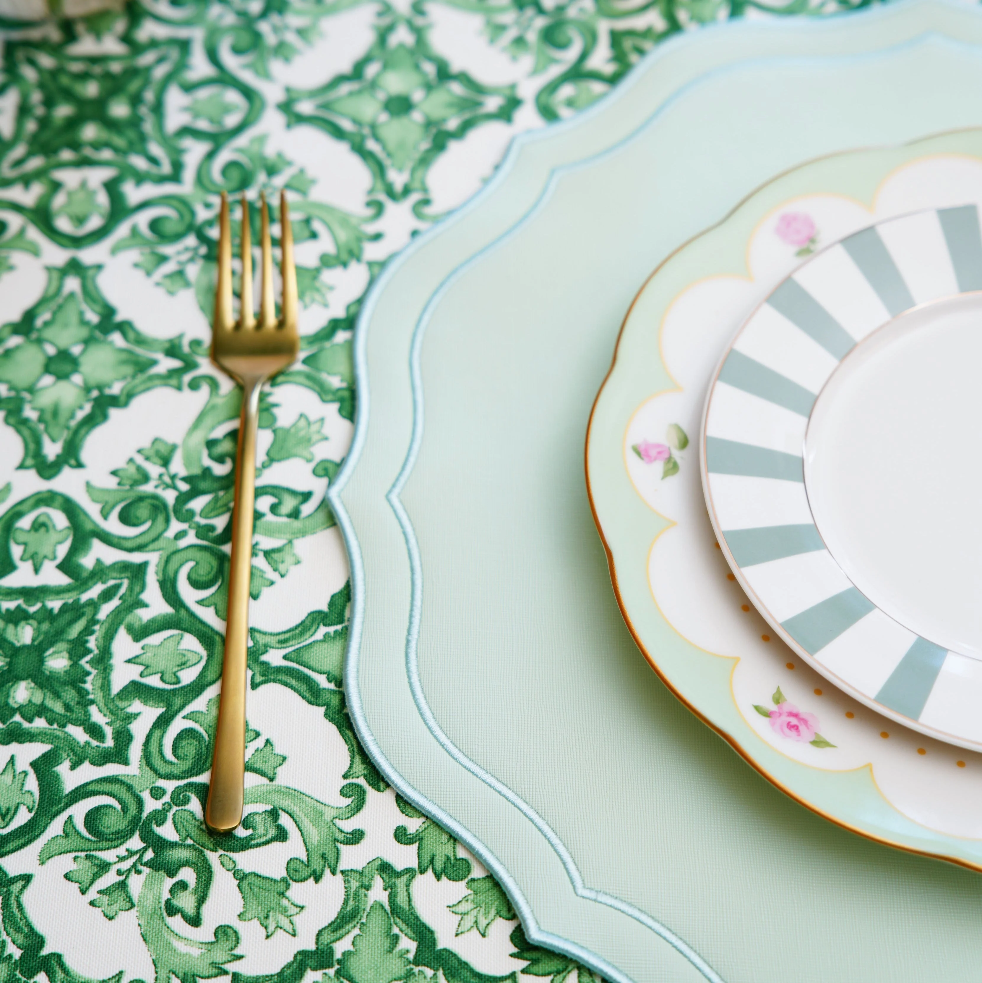 ORCHID LIGHT GREEN SQUARE FAUX LEATHER PLACEMAT - Image 4