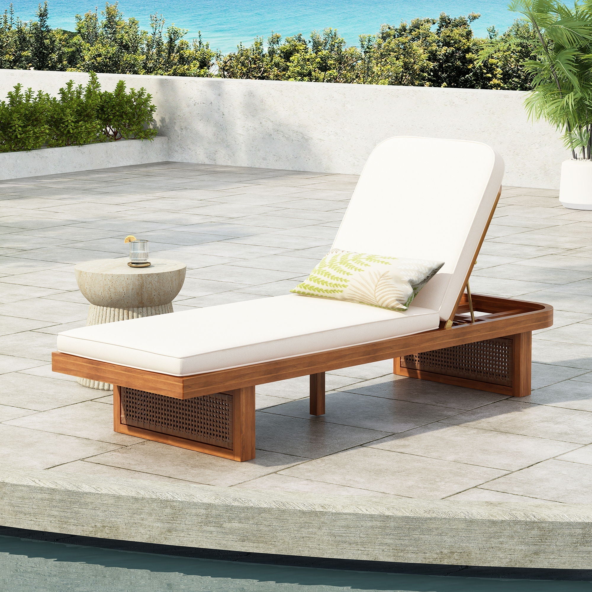 Outdoor Lounge Chair With Frame - Image 3