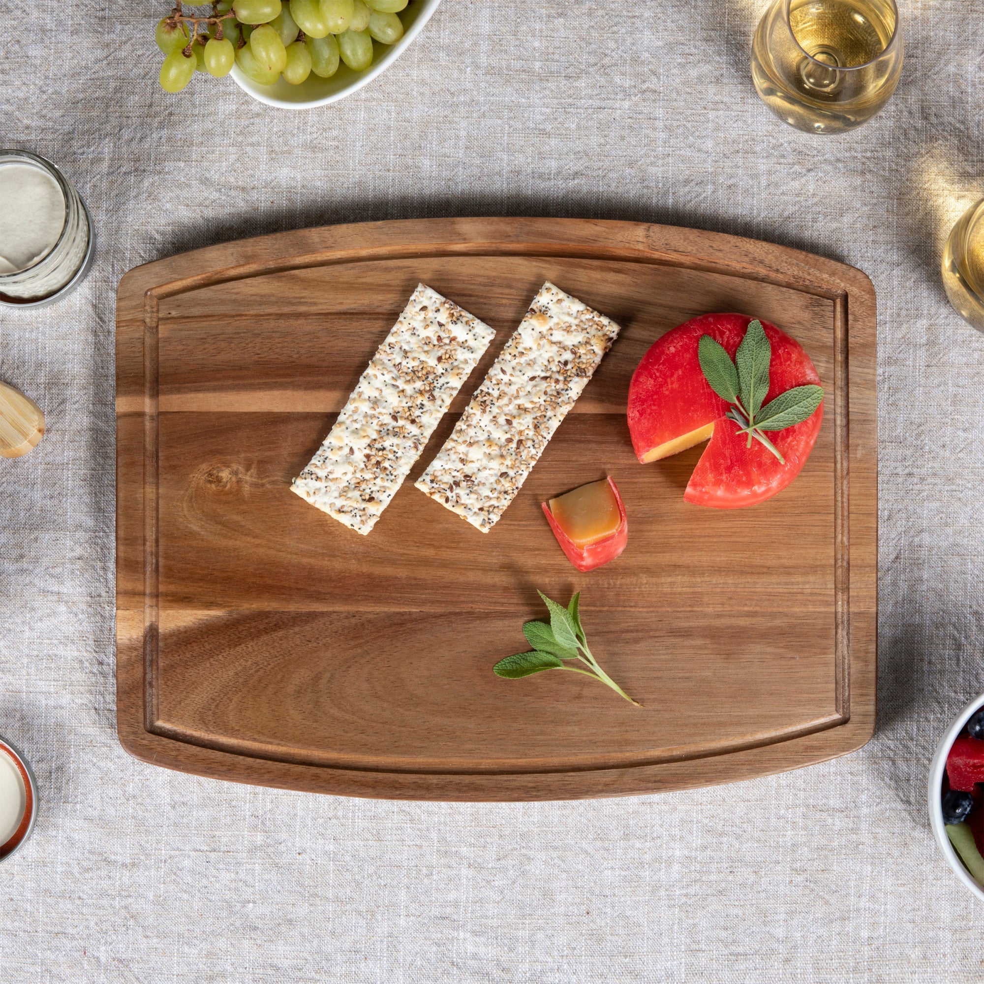 Ovale Acacia Cutting Board - Image 3