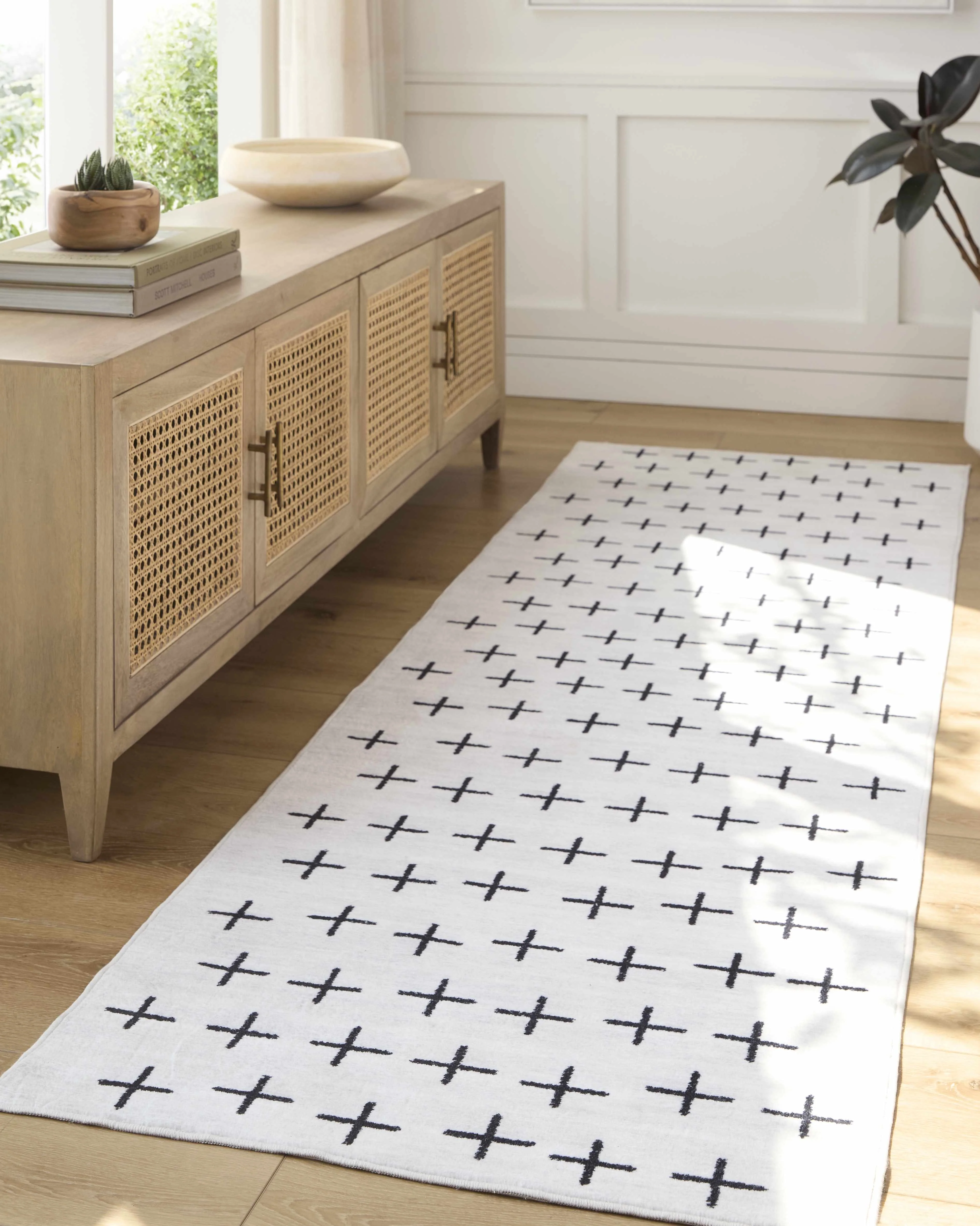 Owain Washable Area Rug - Image 4