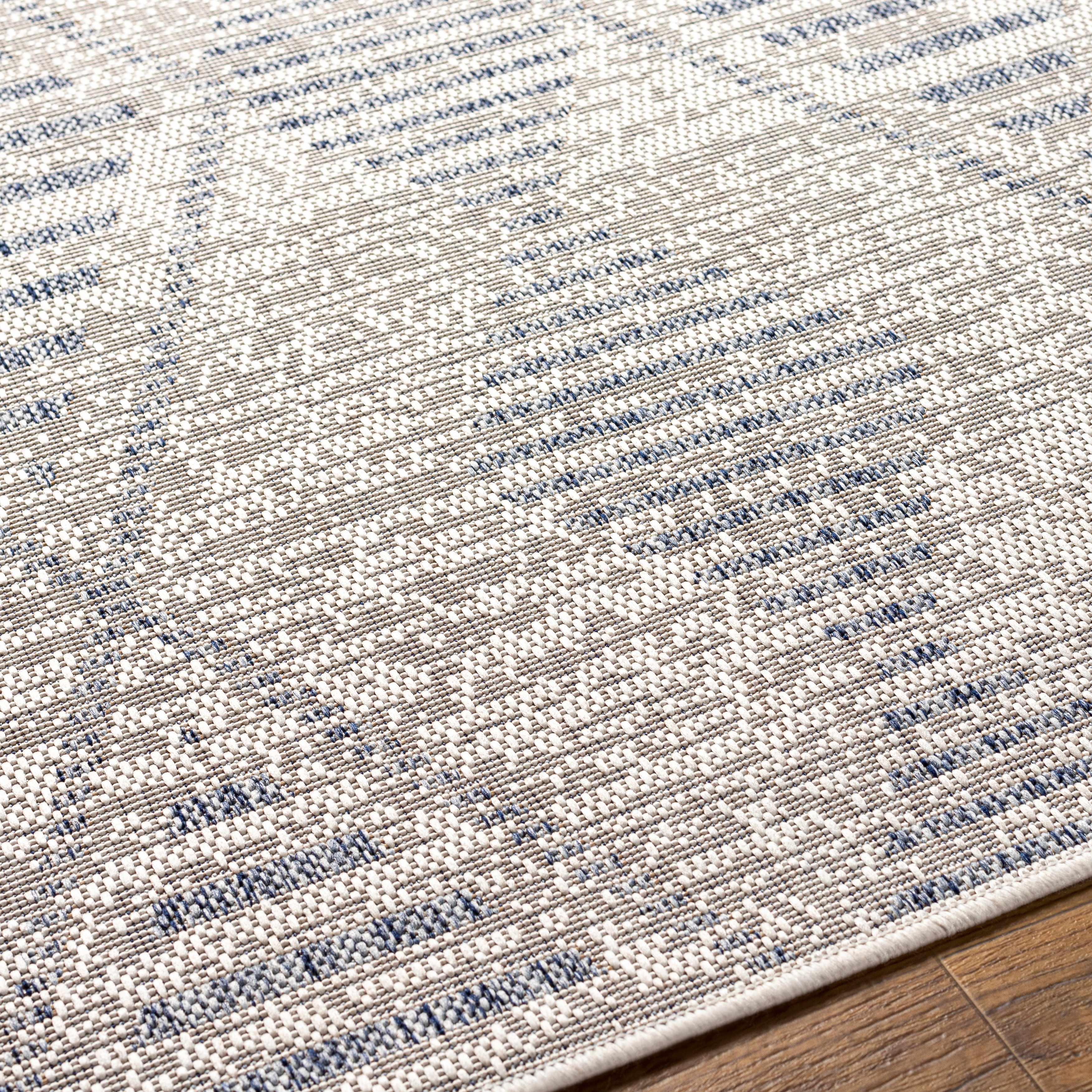 Pagatin Indoor & Outdoor Rug - Clearance - Image 3