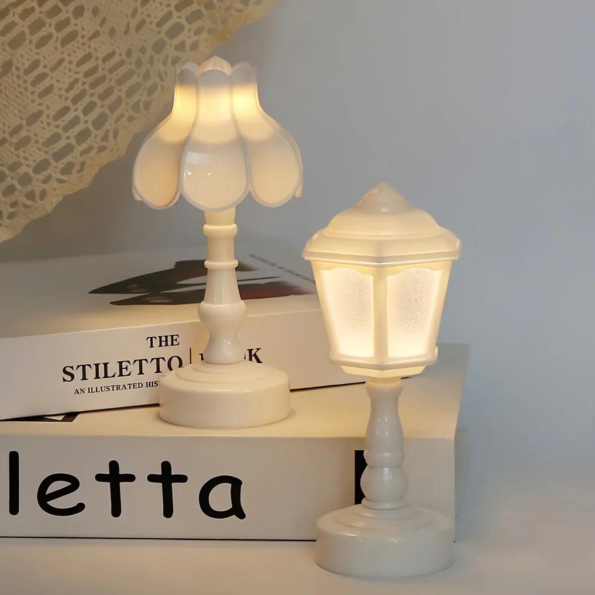Pagoda Flower LED Table Lamp Battery Desk Night Light Modern Bedroom Decor - Image 3