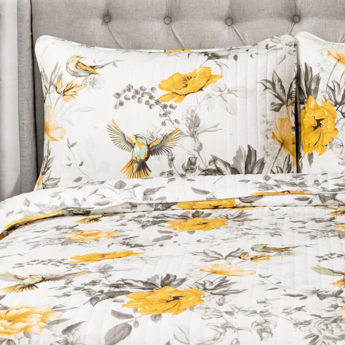 Penrose Floral 3 Piece Quilt Set - Image 4