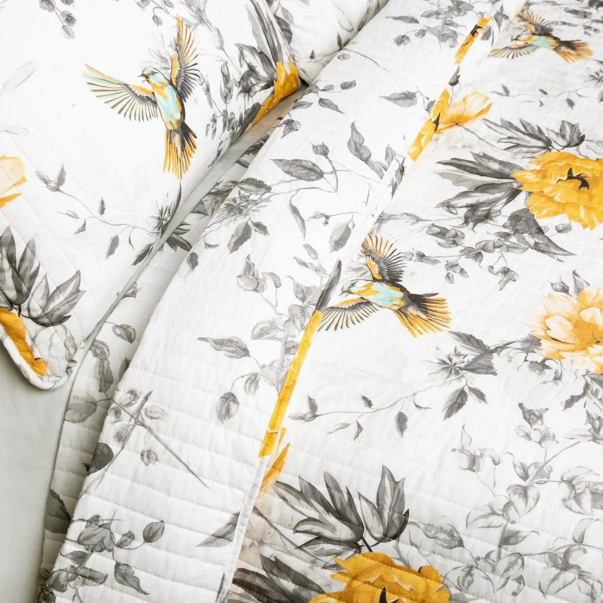 Penrose Floral 3 Piece Quilt Set - Image 5