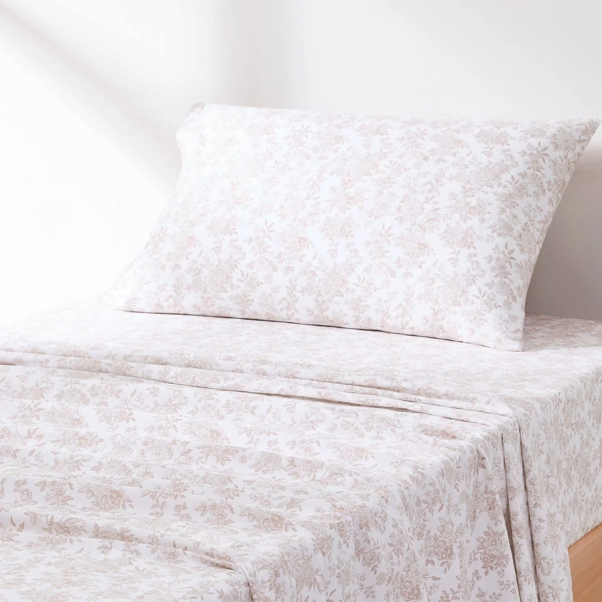 Peony Toile Cotton Sheet Set - Image 3