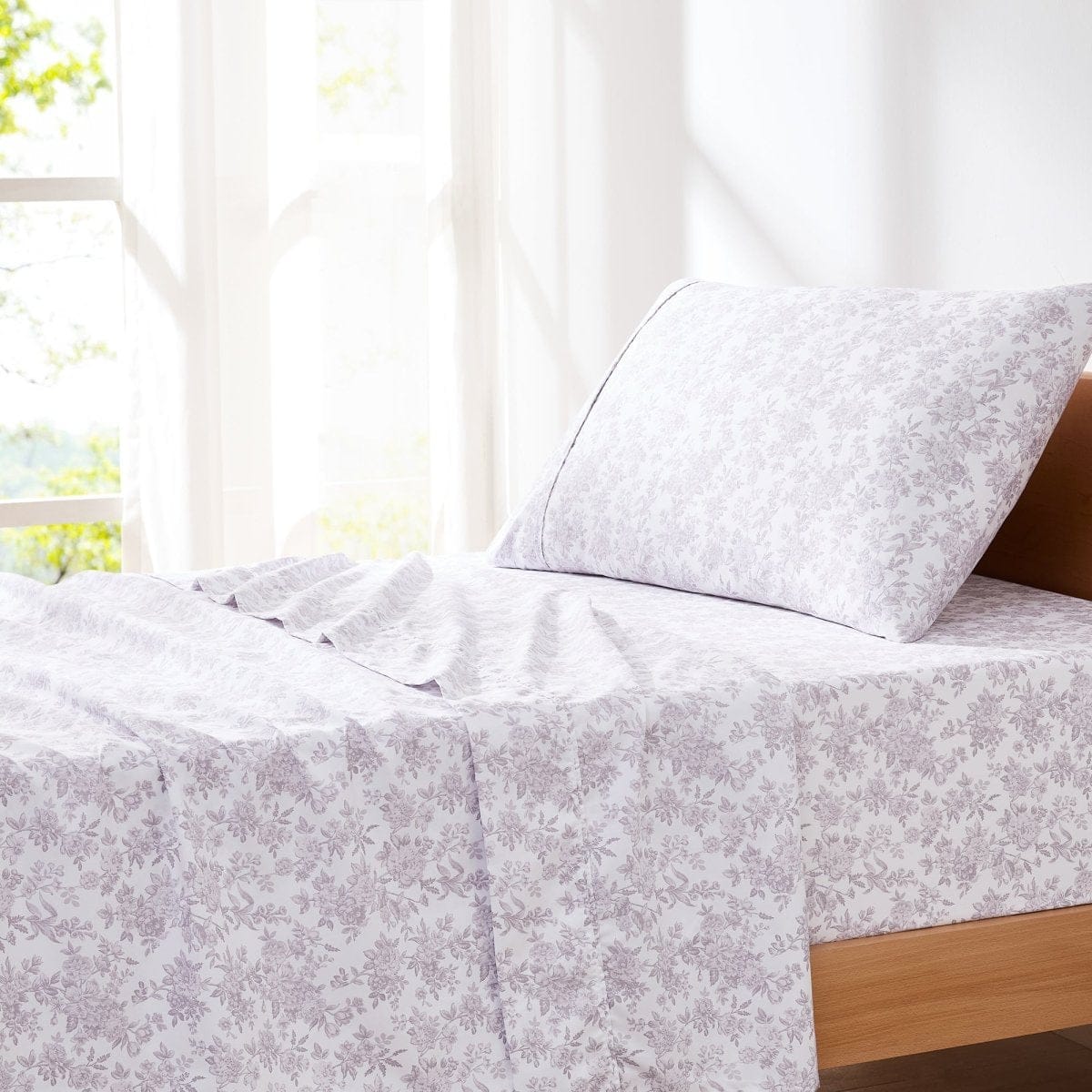 Peony Toile Sheet Set - Image 4