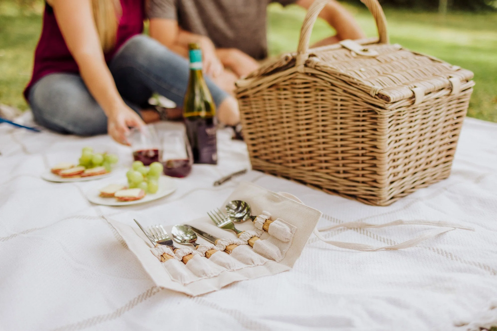 Piccadilly Picnic Basket - Image 19