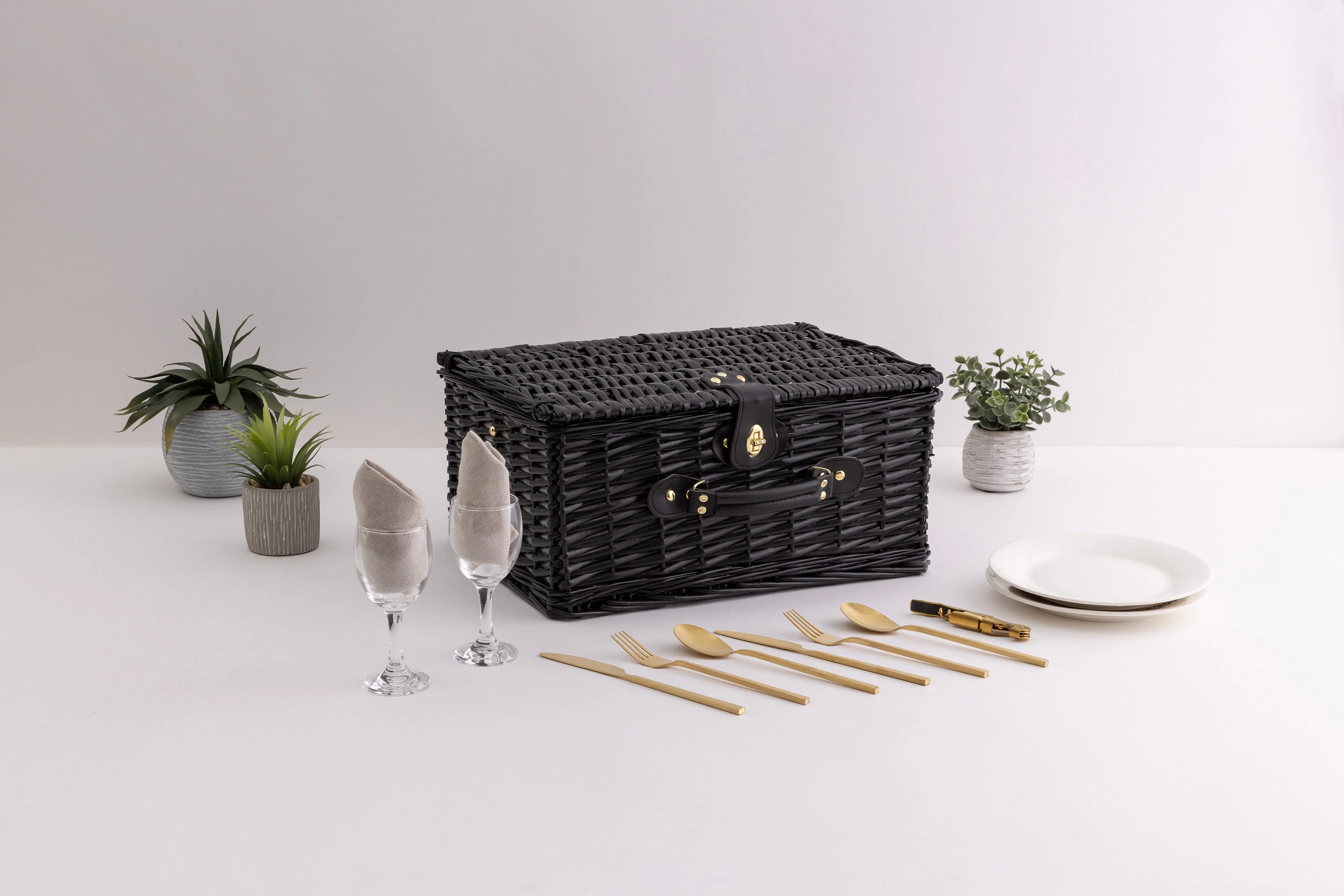 Picnic Basket Set for 2, Black Willow with Beige Accents - Image 4