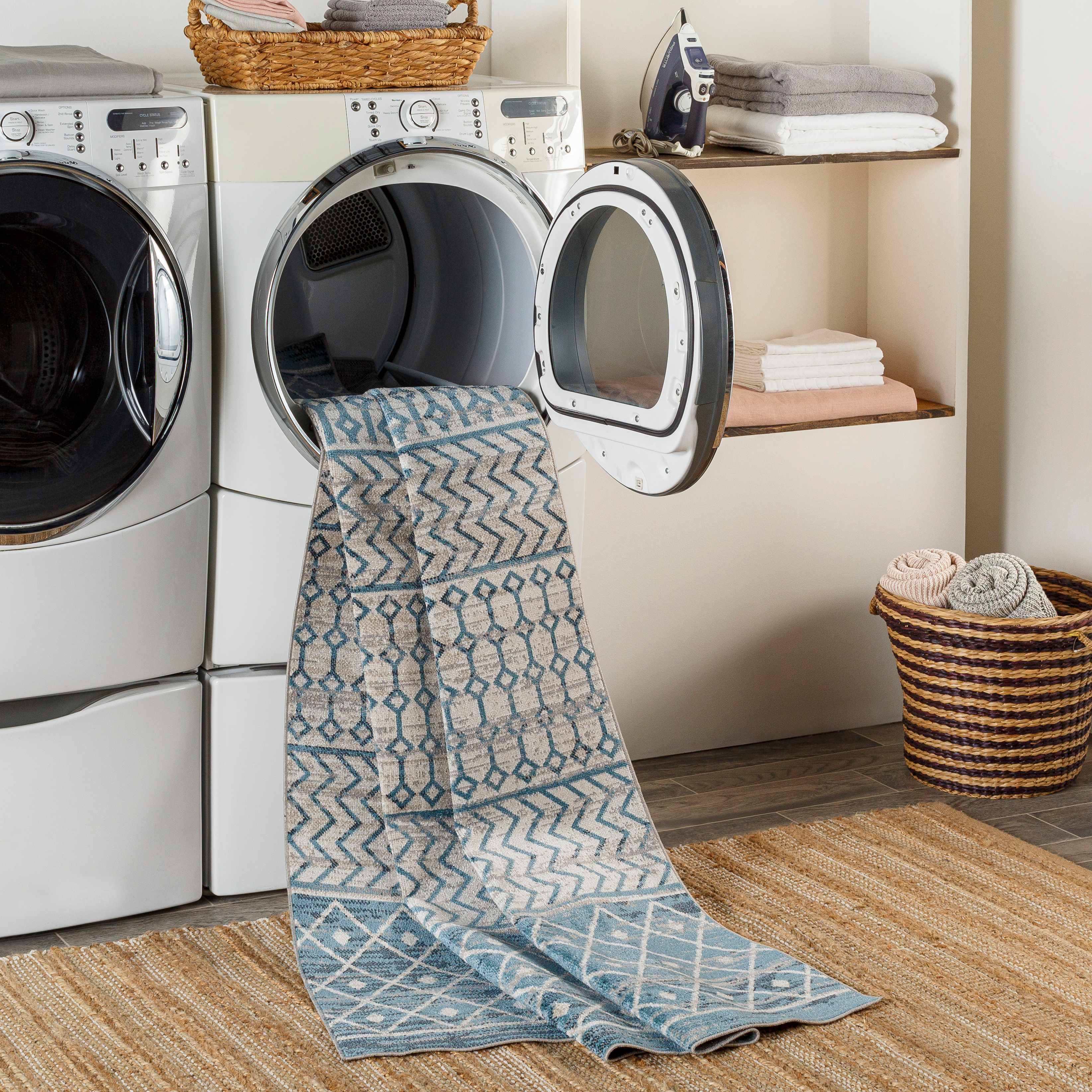 Pinamopoan Washable Area Rug - Clearance - Image 5