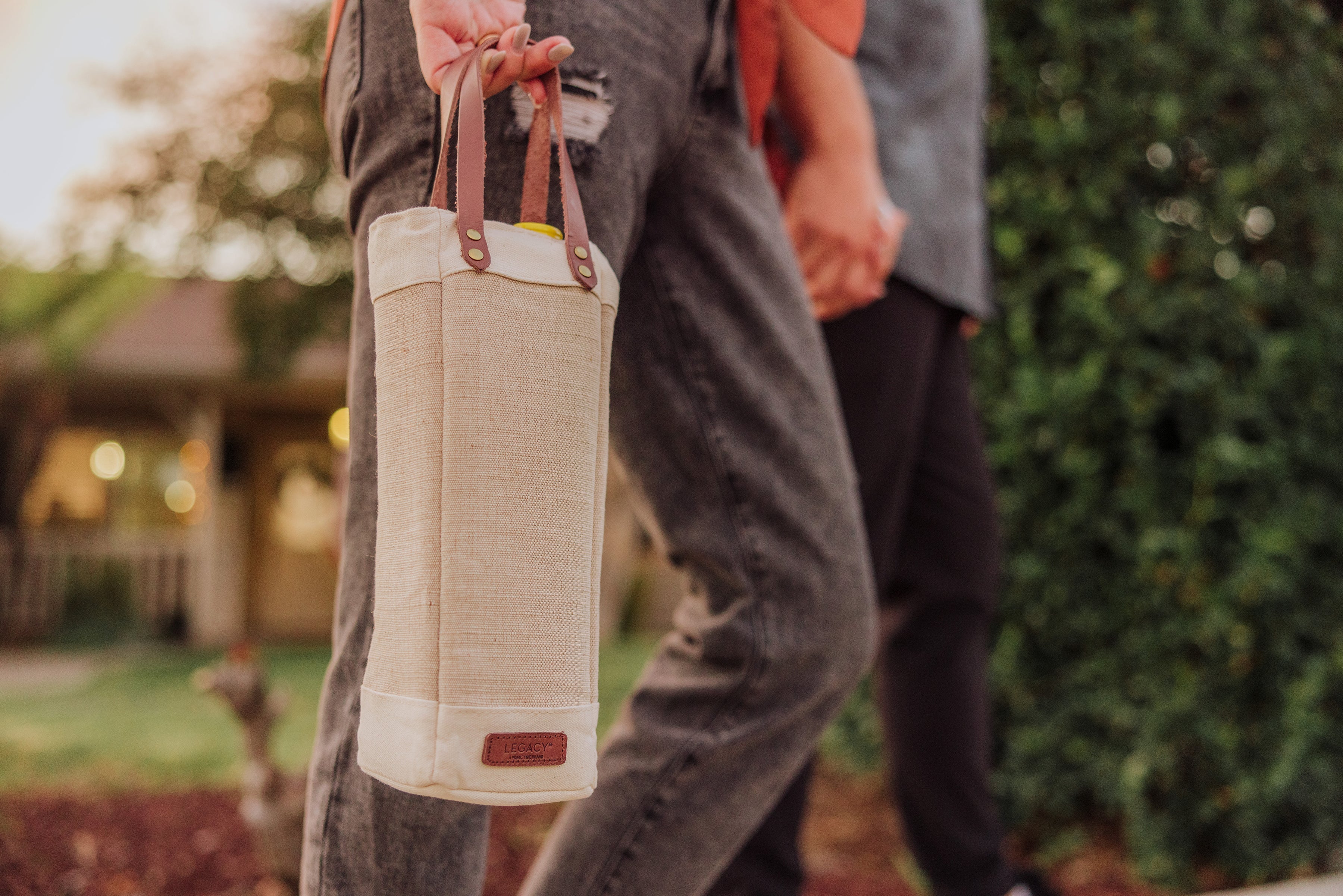Pinot Jute Single Bottle Insulated Wine Bag - Image 4