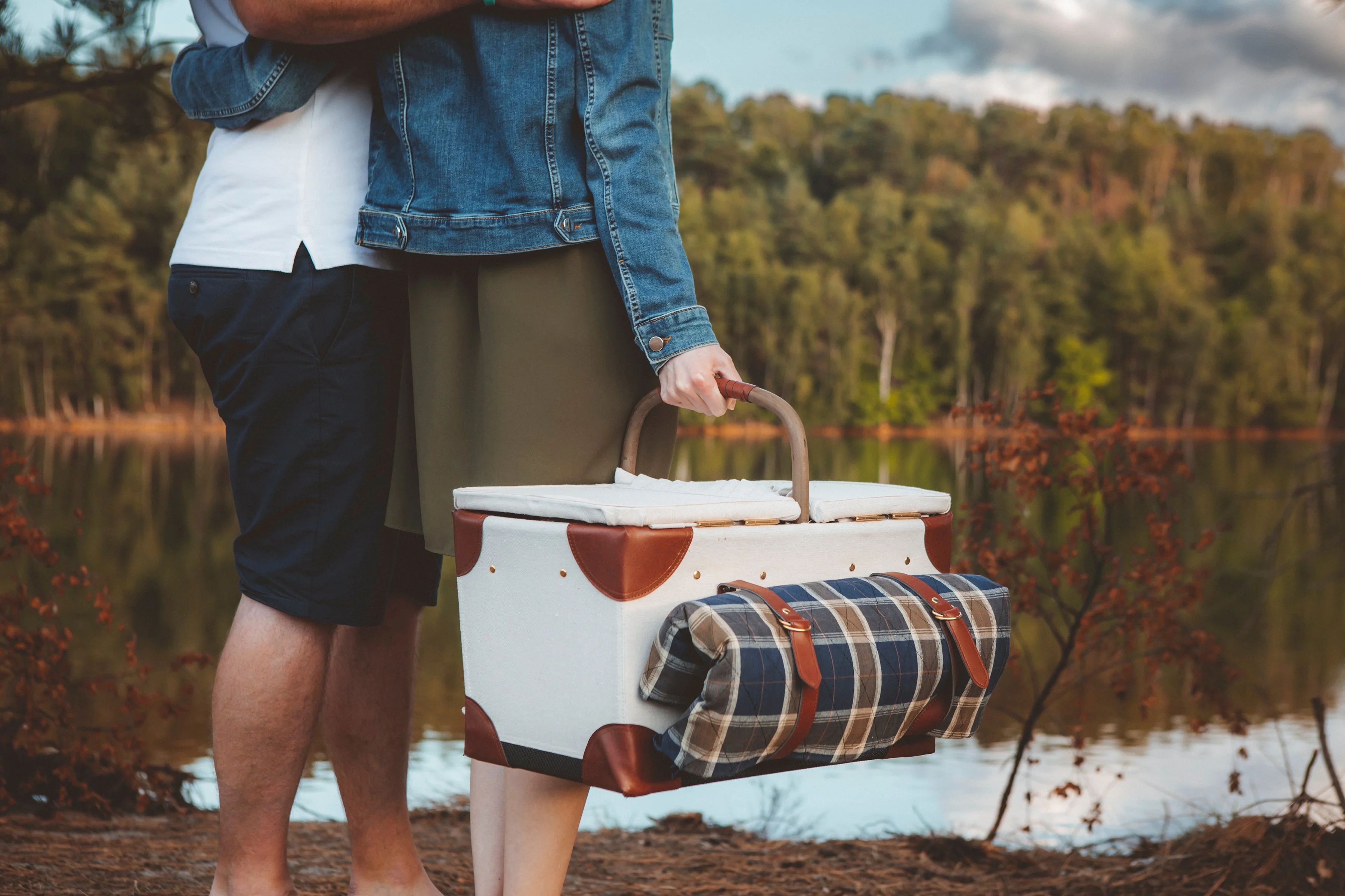 Pioneer Picnic Basket - Image 14