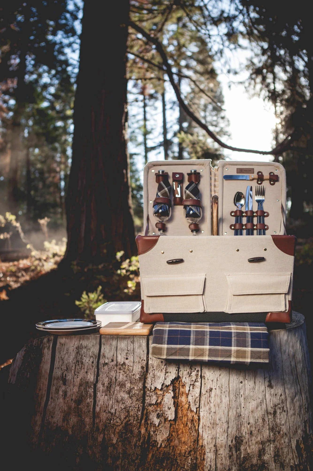 Pioneer Picnic Basket - Image 5