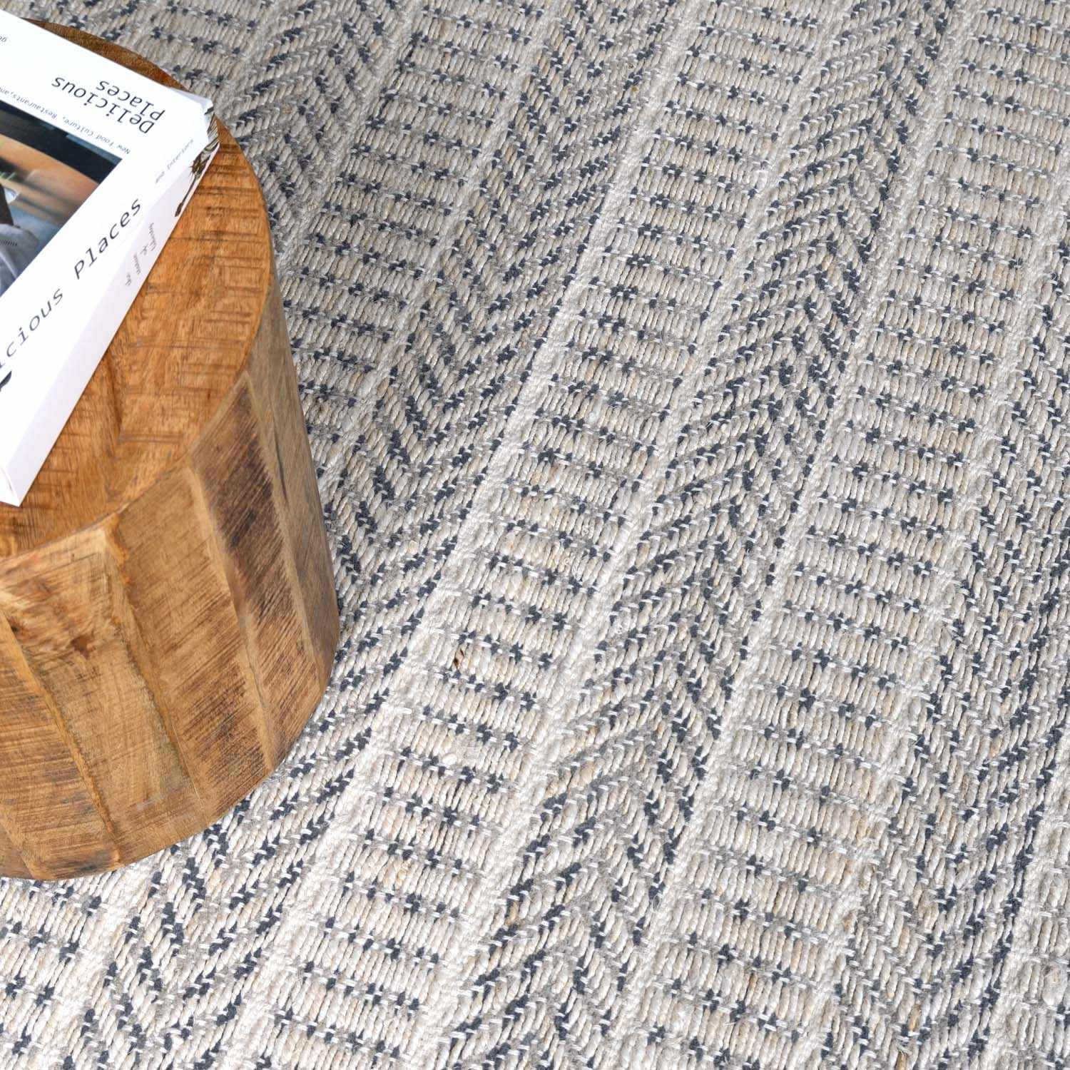 Pleak Handmade Jute Area Rug - Clearance - Image 4