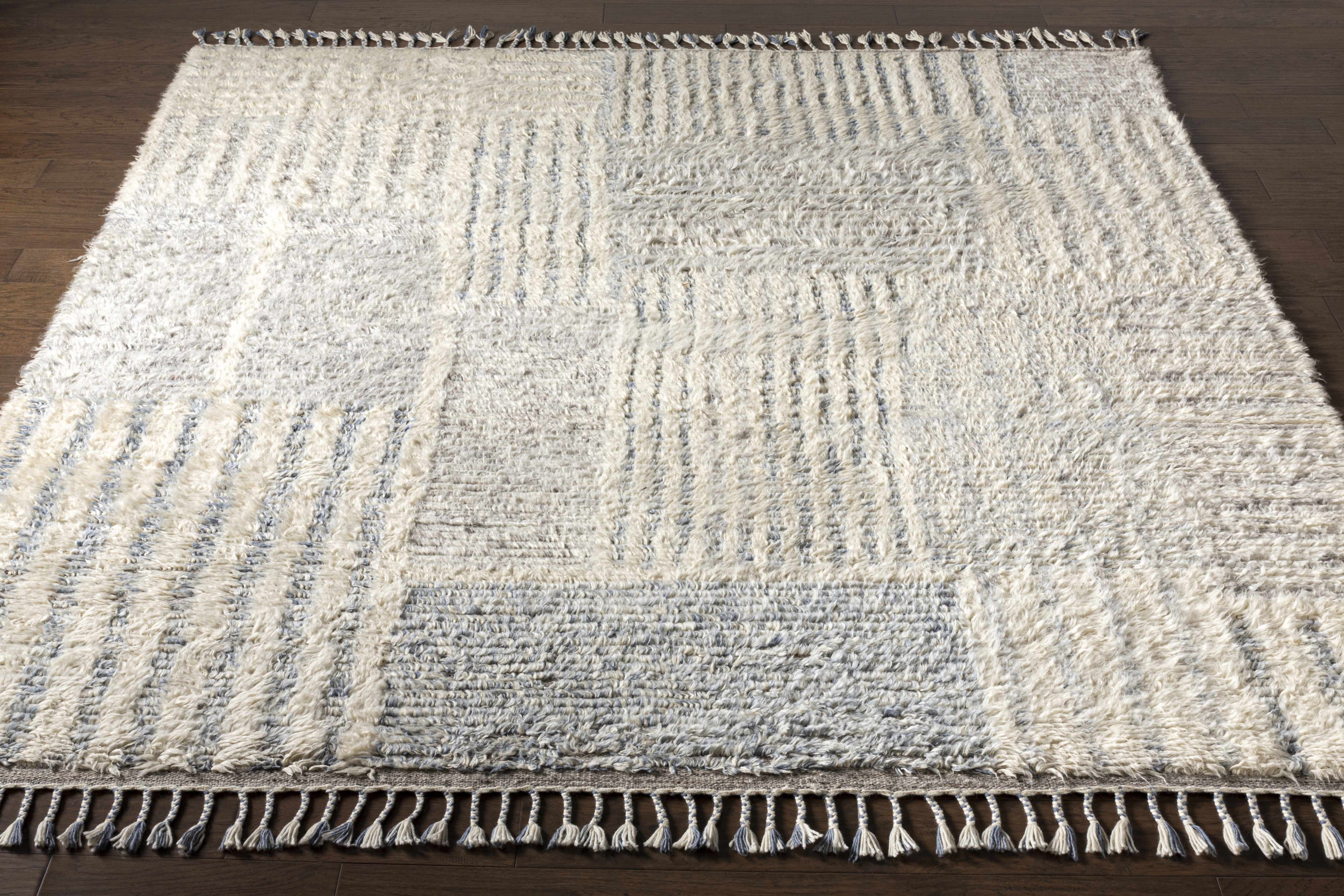 Plean Premium Rug - Clearance - Image 16