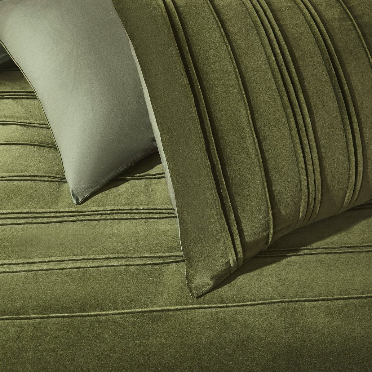 Pleated Groove Velvet Duvet Cover Set - Image 14