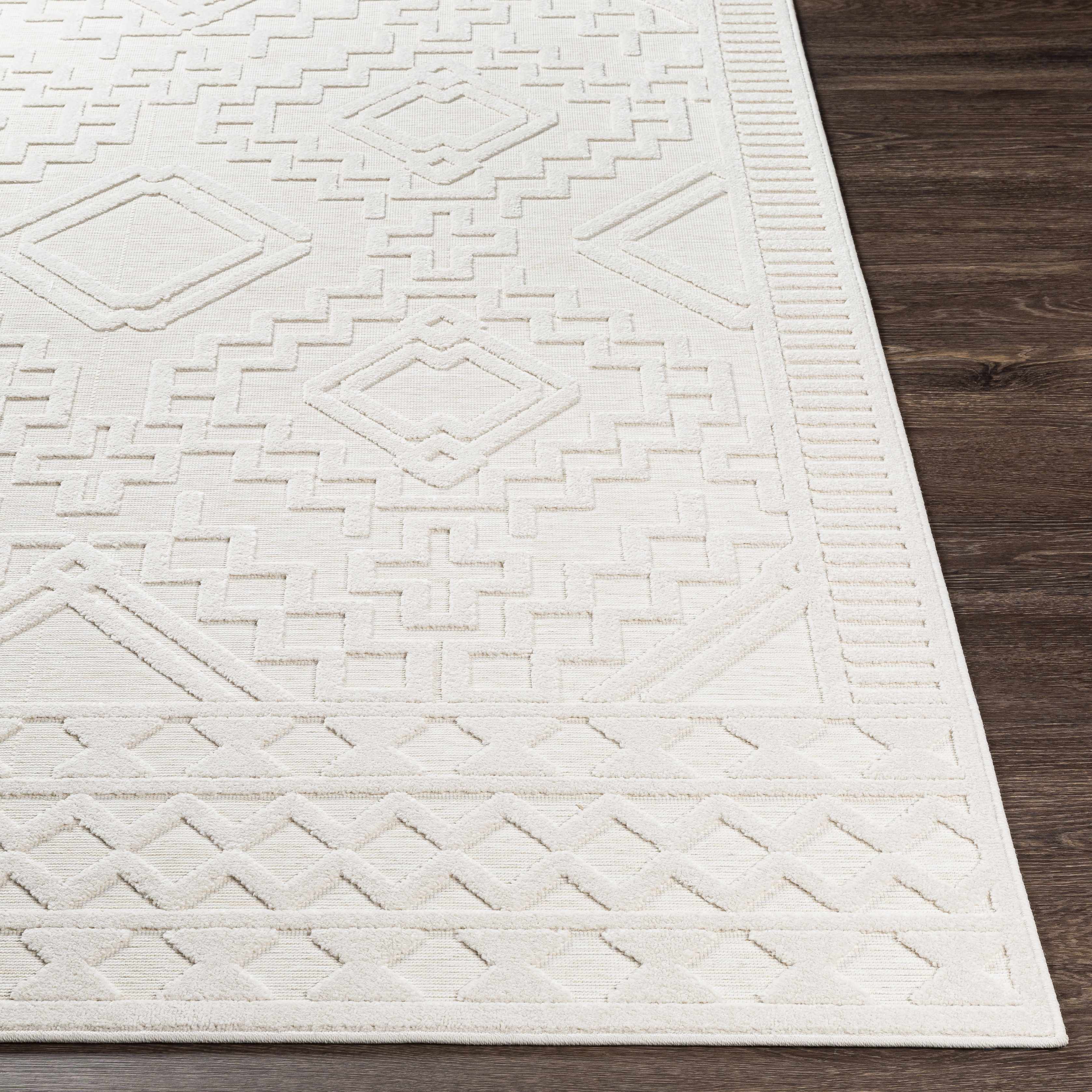 Plumtree 3D White Outdoor Rug - Image 5