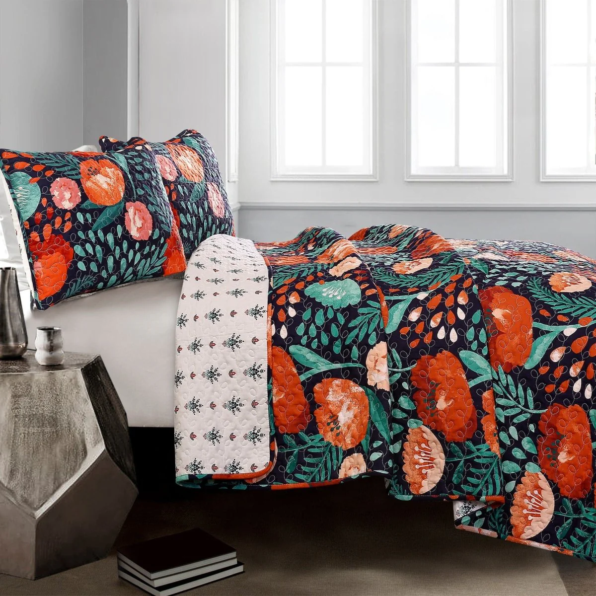 Poppy Garden Quilt 3 Piece Set - Image 4