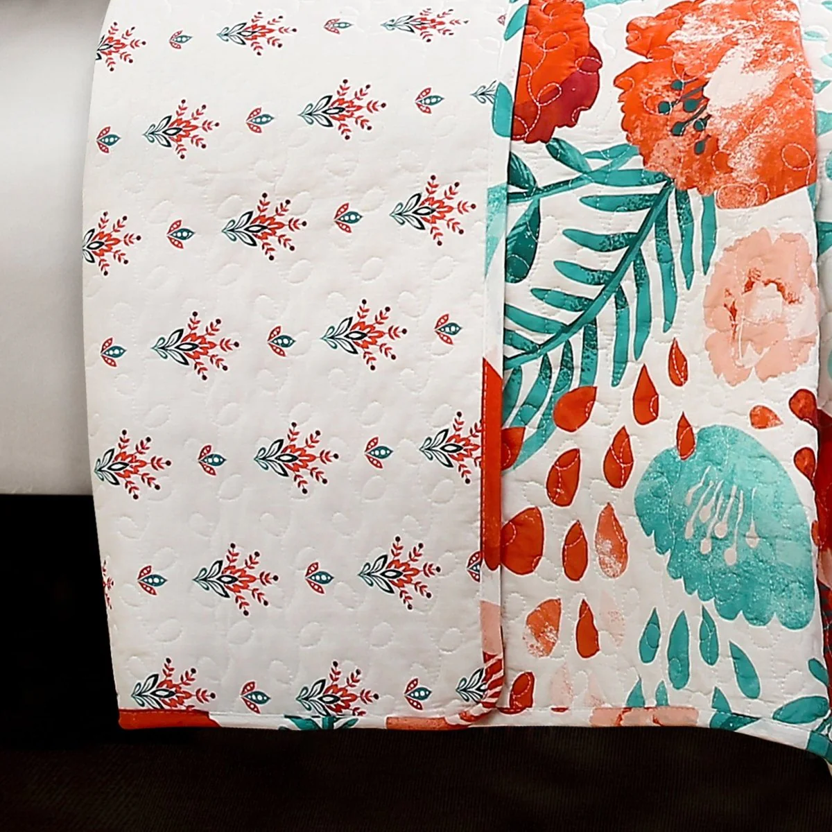 Poppy Garden Quilt 3 Piece Set - Image 5