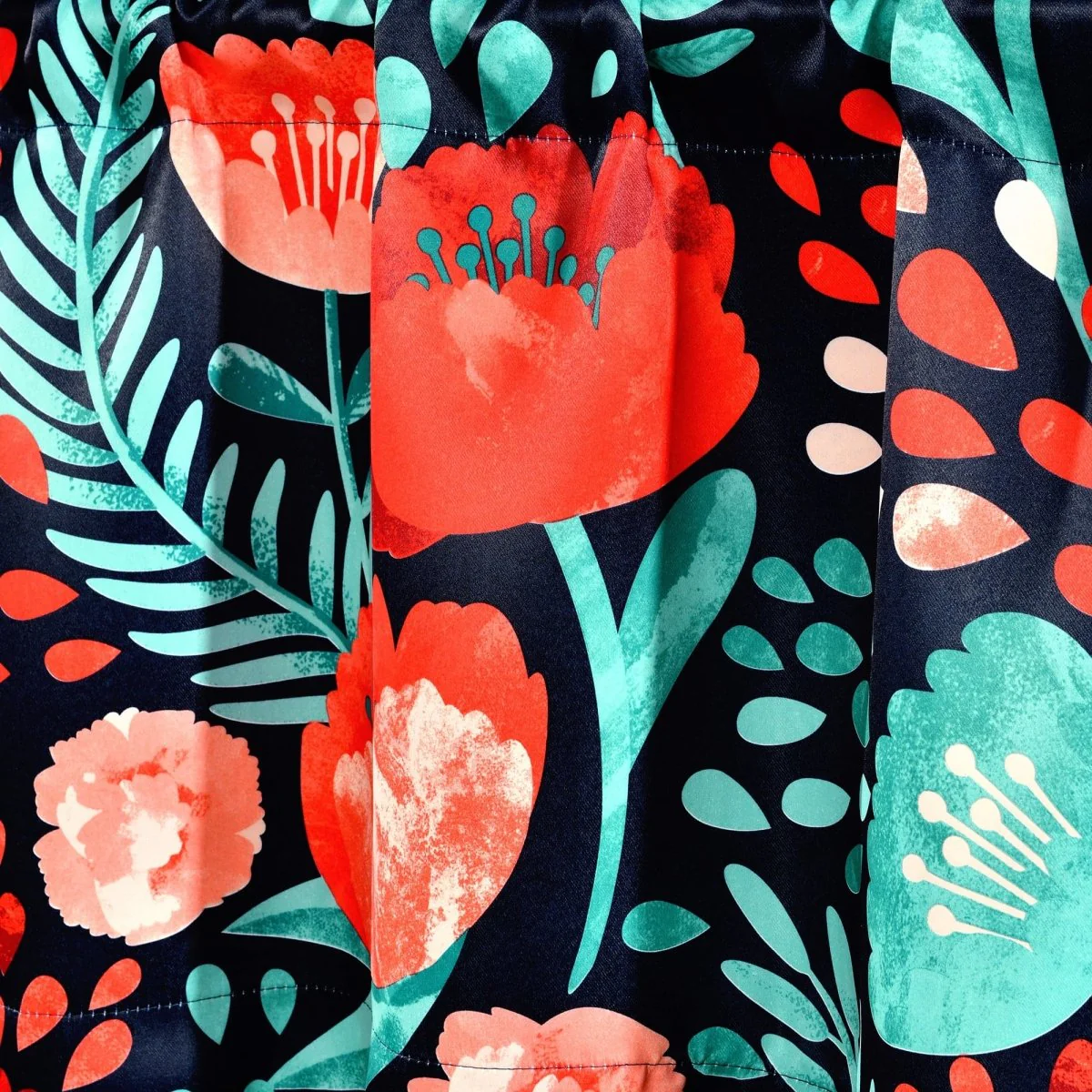 Poppy Garden Valance - Image 5