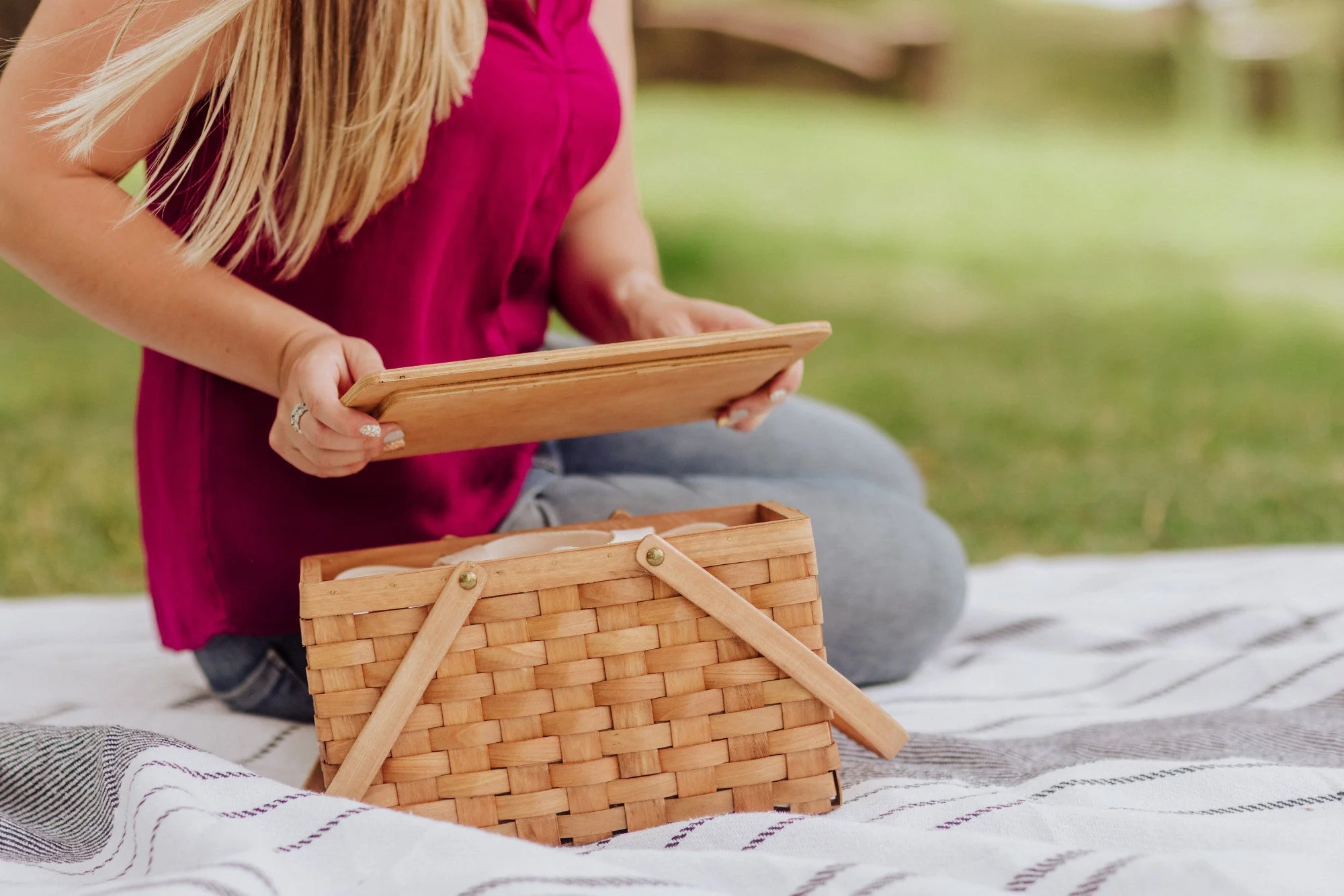 Poppy Personal Picnic Basket - Image 13