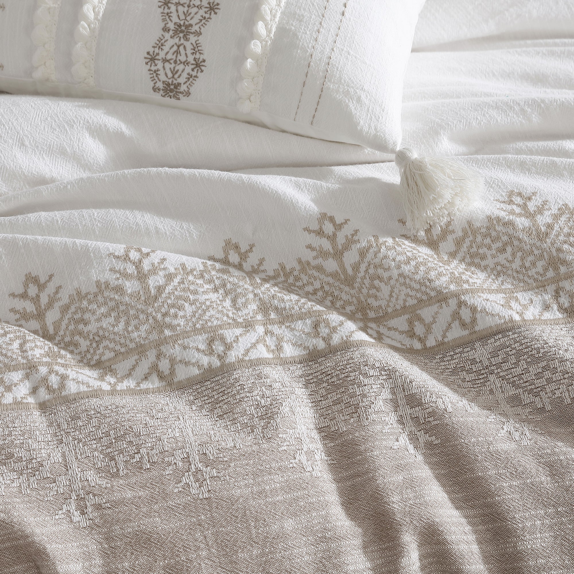 Preston 5-Piece Textured Woven Jacquard Comforter Ensemble - Image 3