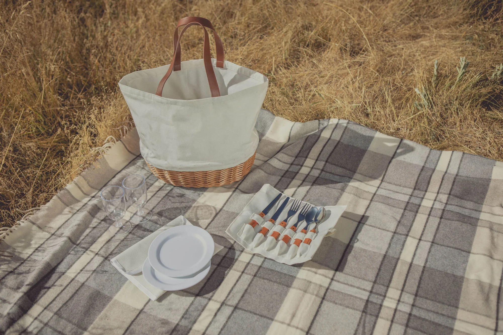 Promenade Picnic Basket - Image 4