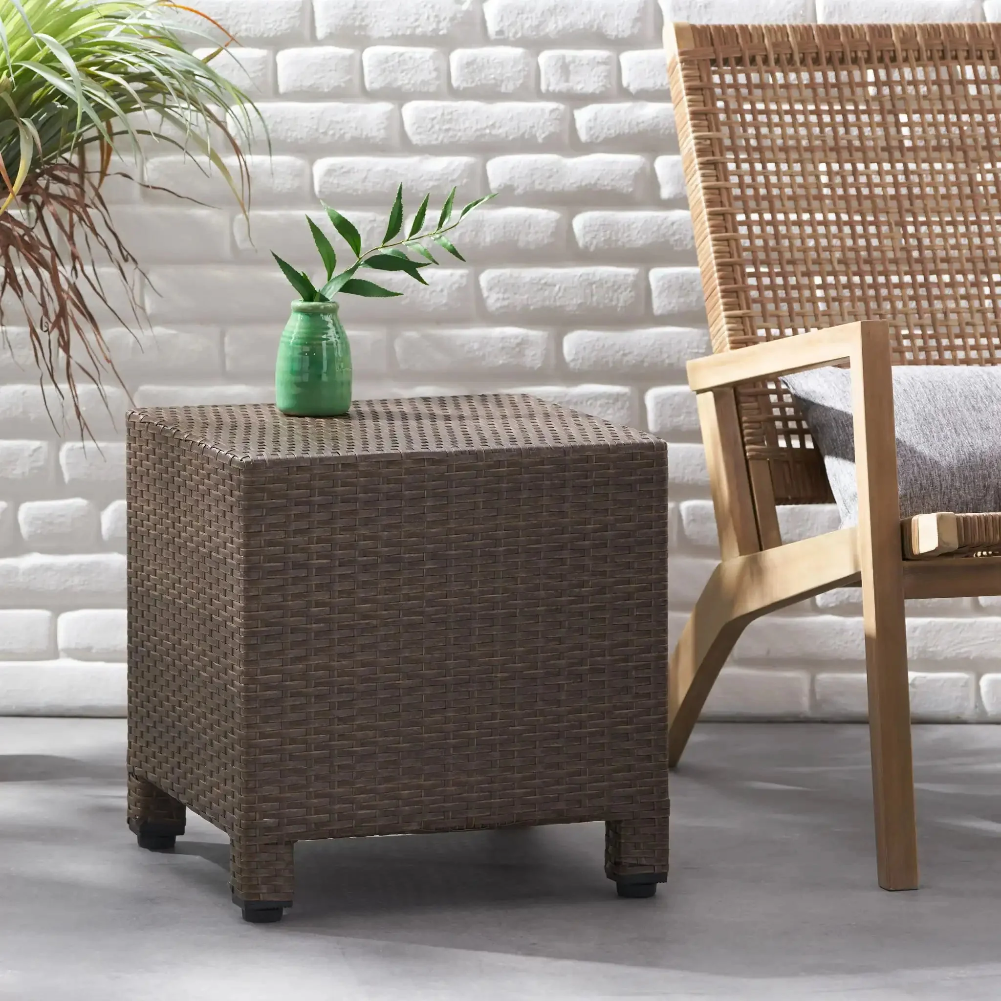 Puerta - Minimalist Style Accent Table - Image 4