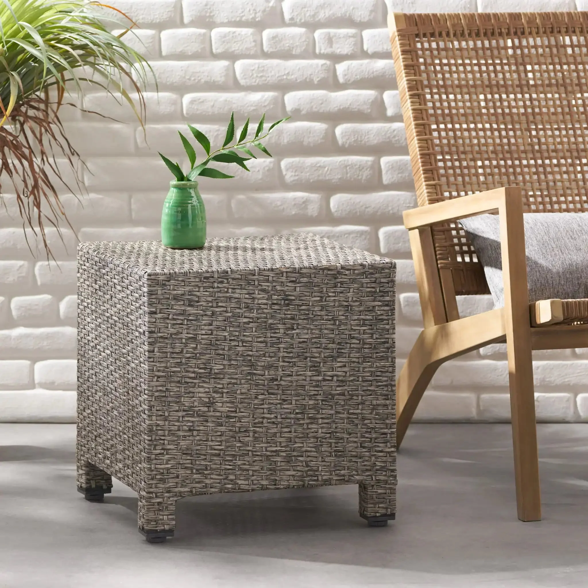 Puerta - Minimalist Style Accent Table - Image 9