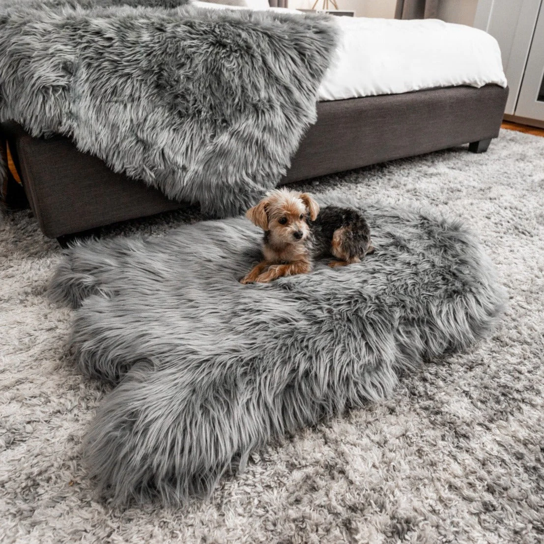PupRug by Paw.com® Faux Fur Orthopedic Dog Bed - Curve Charcoal Grey - Image 12
